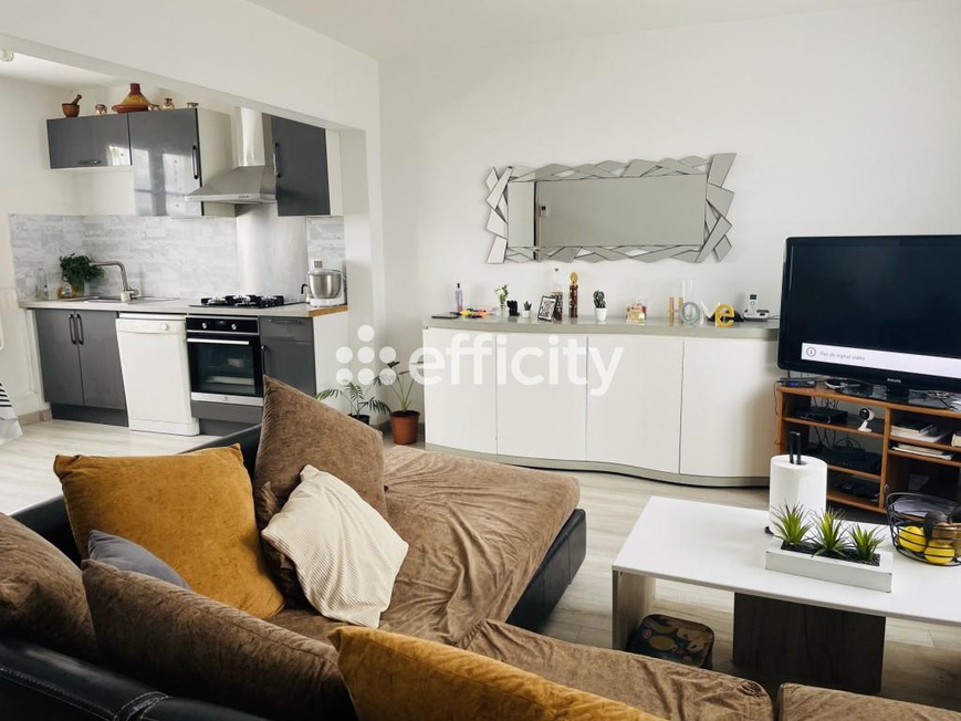 Achat immobilier Maison 4 pièces  69m2 à La Ferté-Bernard (72400) - Photo n°1