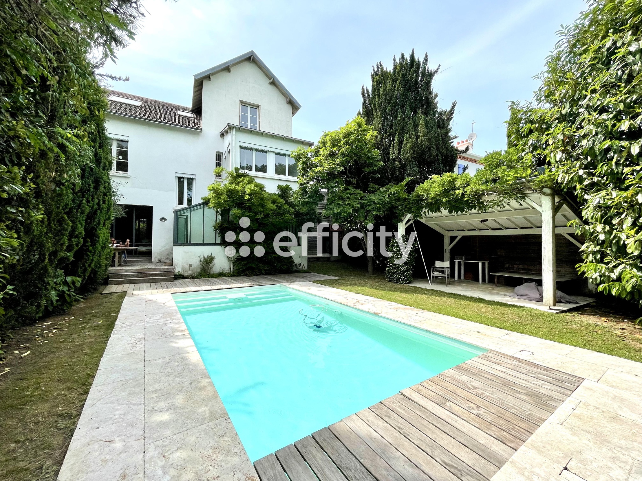 maison 10 pièces - 222,0m2 à Nantes (44100)