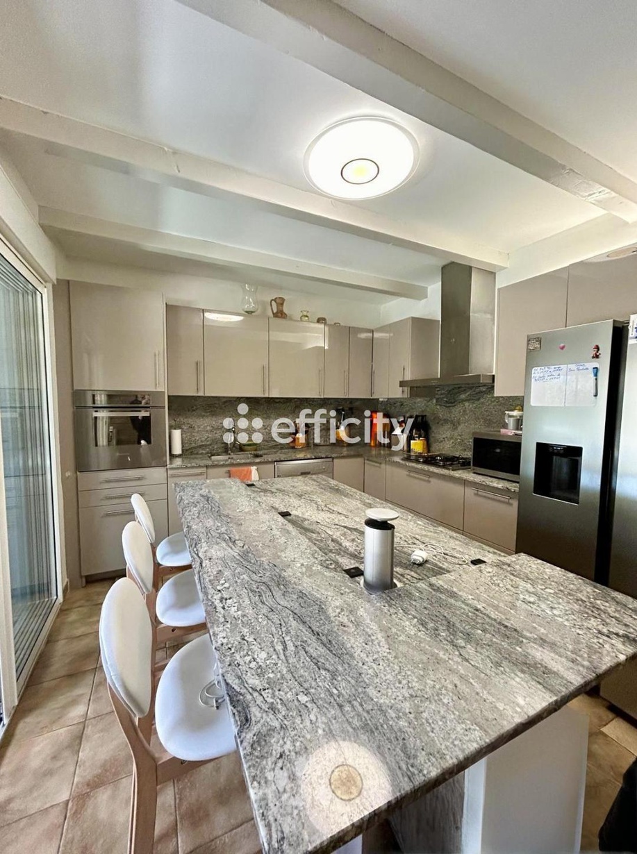 Achat immobilier Maison 7 pièces  220m2 à Martigues (13500) - Photo n°7