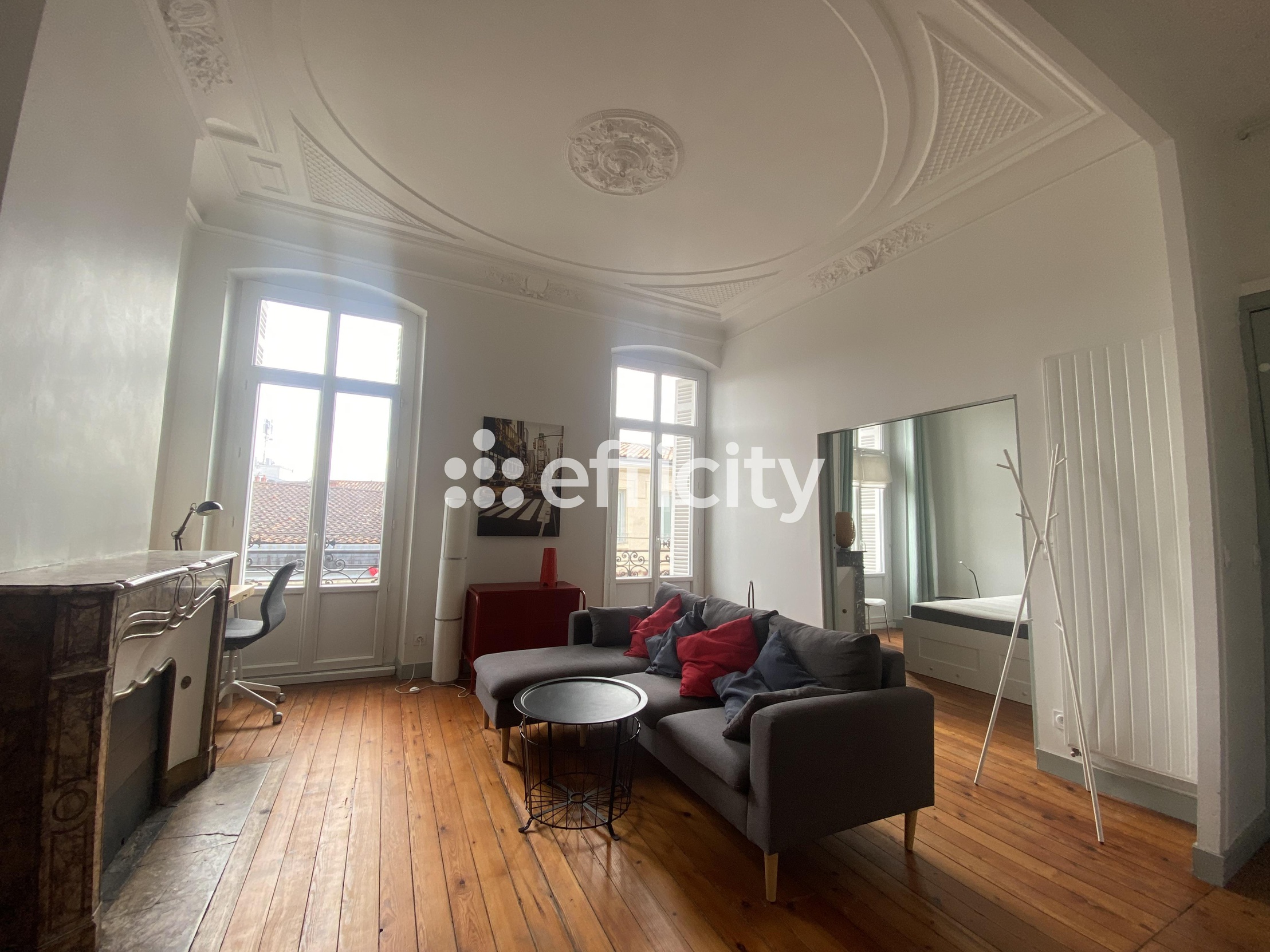 appartement 2 pièces - 51m2 à Bordeaux (33300)