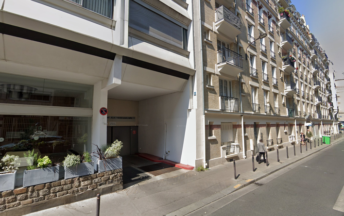 parking  - 10m2 à Paris (75015)