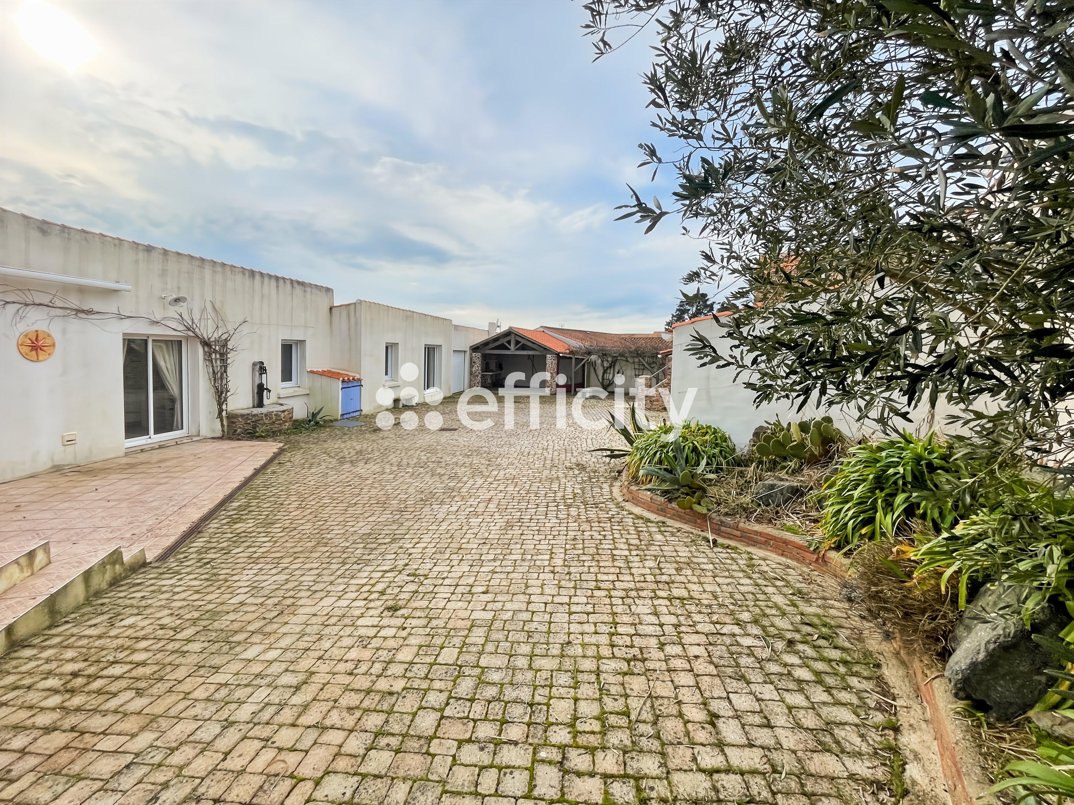 maison 5 pièces - 164m2 à Brem-sur-Mer (85470)