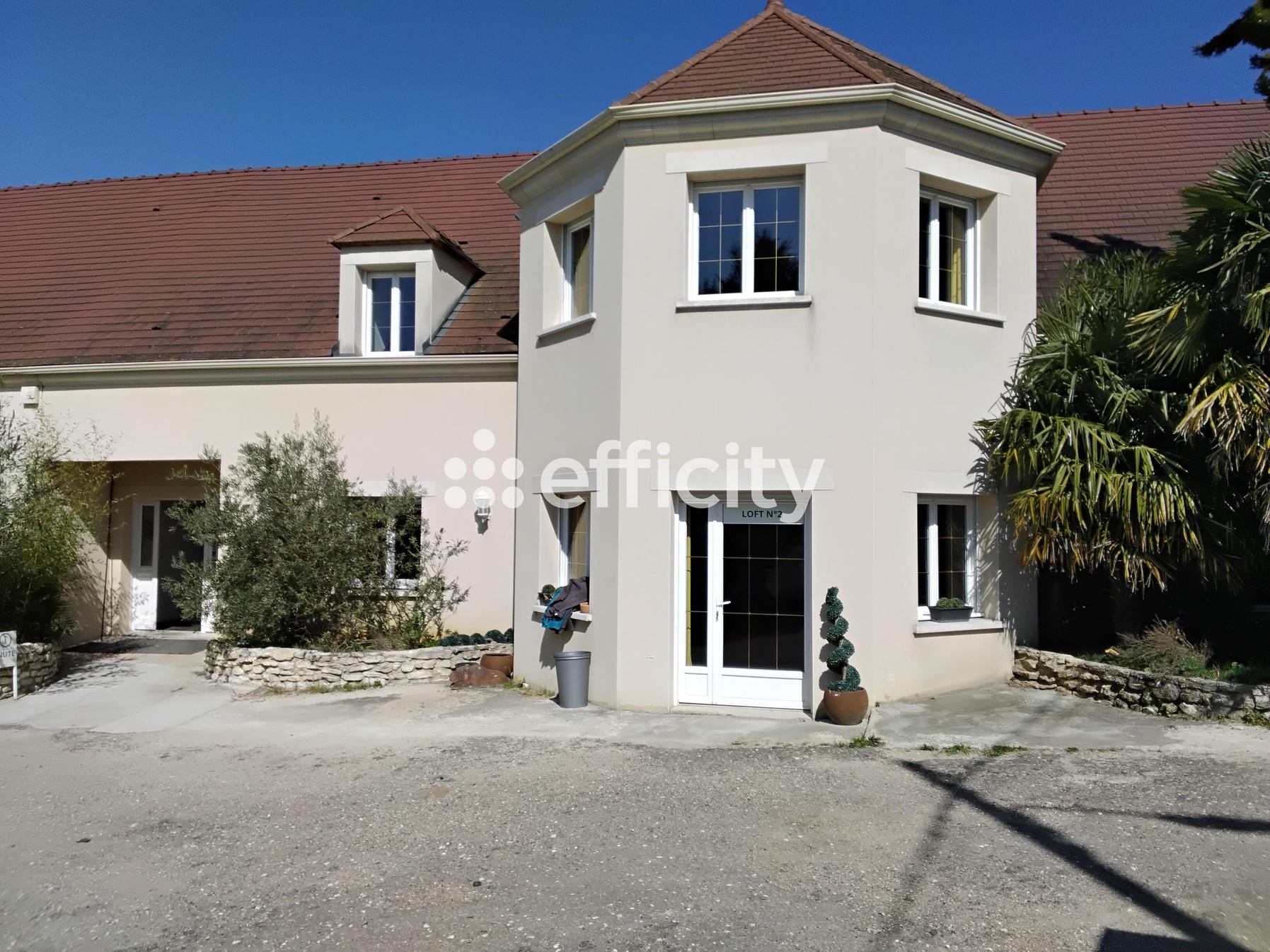 immeuble 18 pièces - 1030,0m2 à Monéteau (89470)