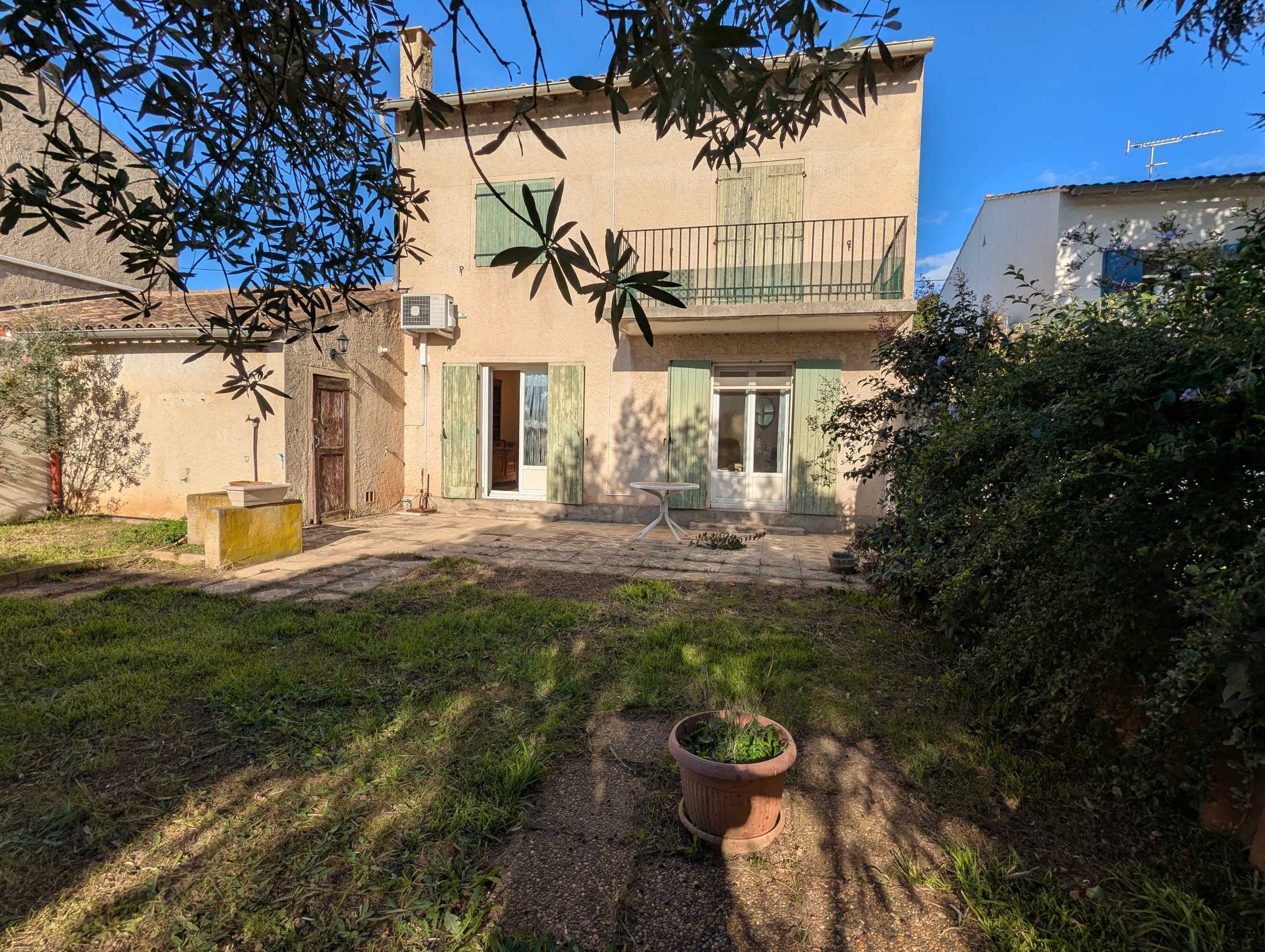 maison 5 pièces - 103m2 à Arles (13280)