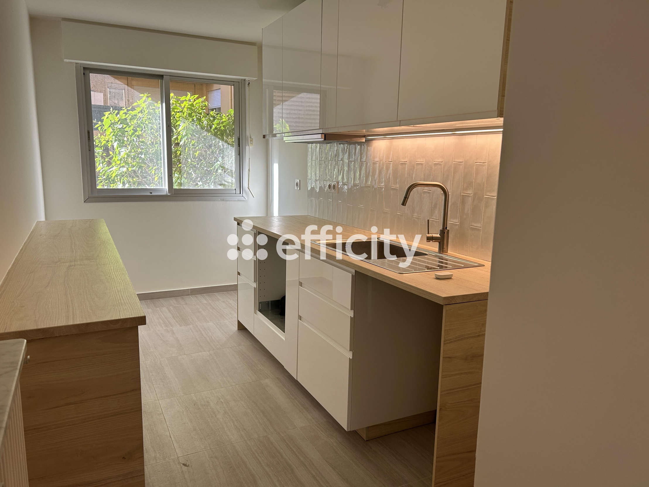 appartement 4 pièces - 87m2 à Nice (06000)