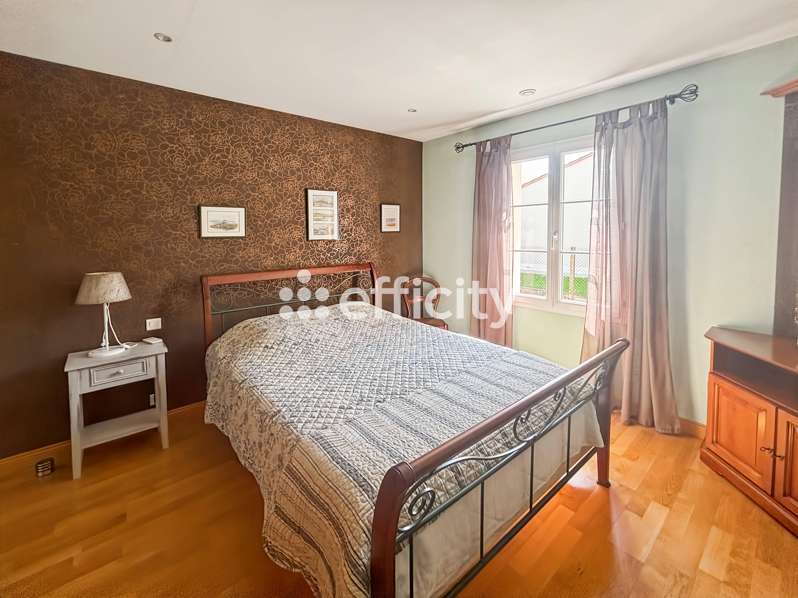 Achat immobilier Maison 5 pièces  152m2 à Saintes (17100) - Photo n°17