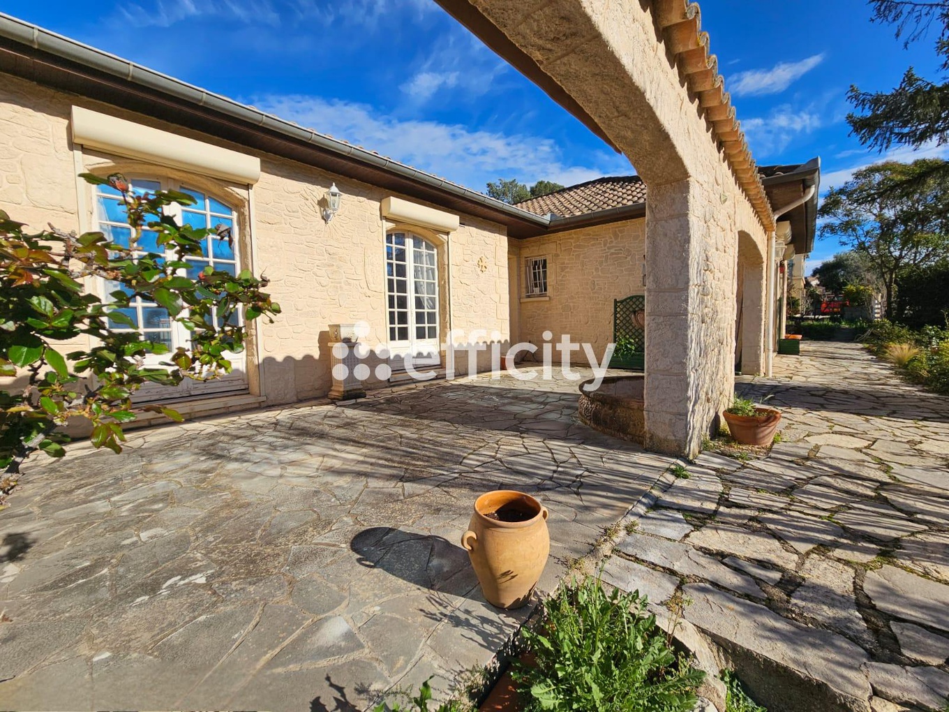 Achat immobilier Maison 6 pièces  158m2 à Poussan (34560) - Photo n°1