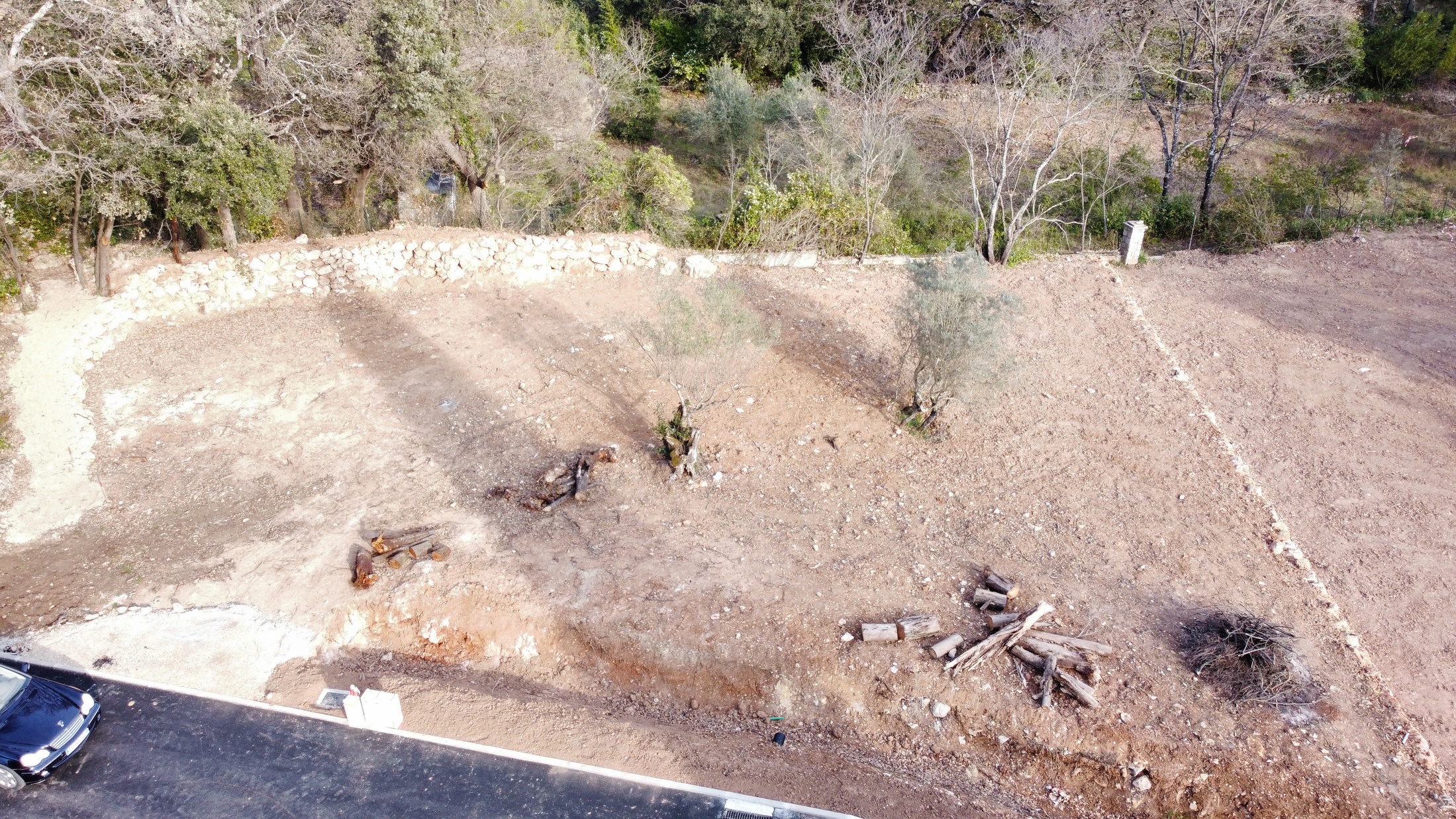 terrain  - 725m2 à Lorgues (83510)