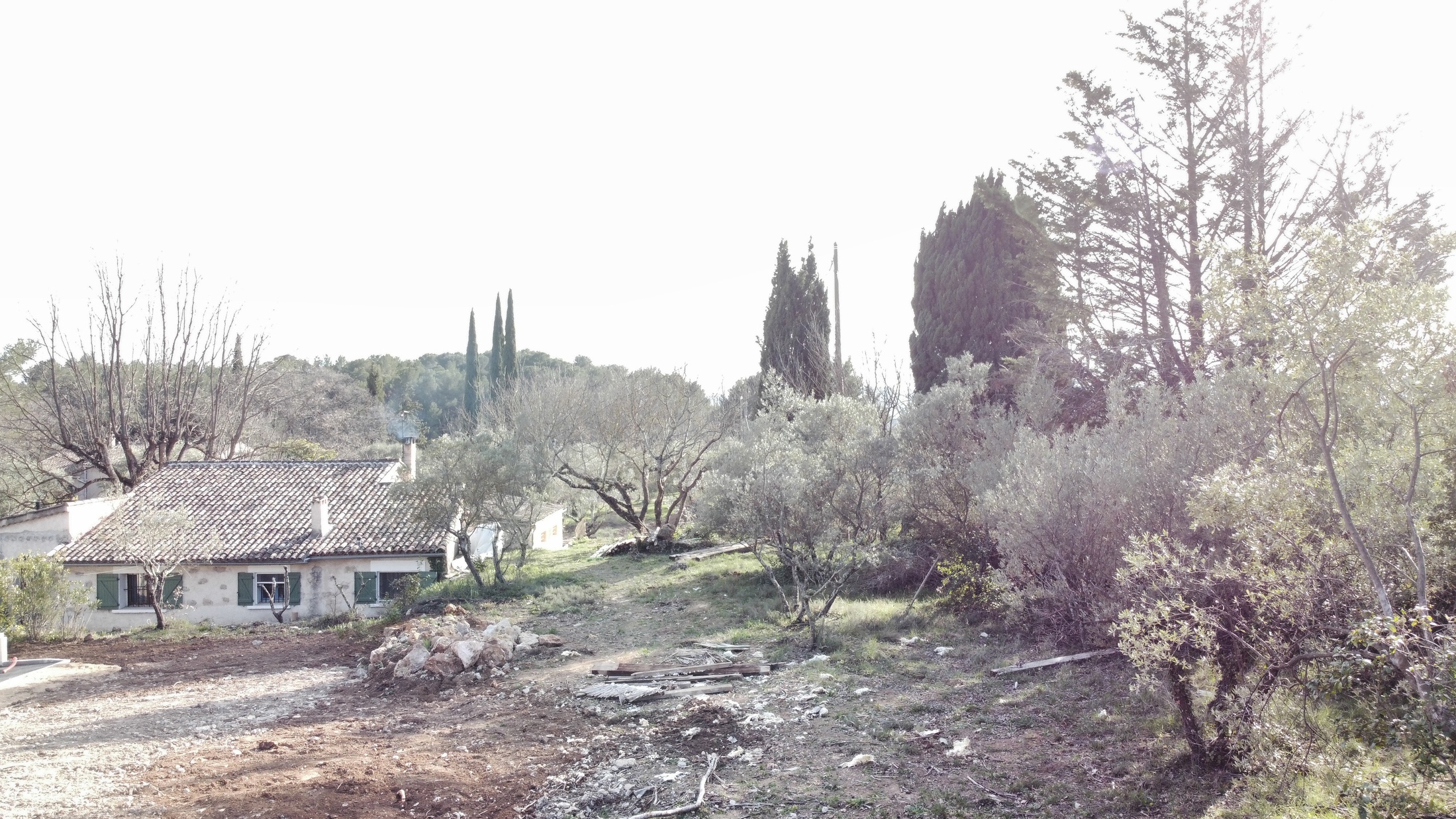 terrain  - 1614m2 à Lorgues (83510)