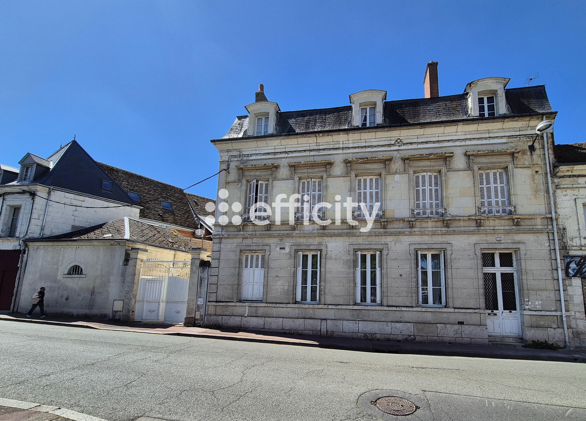 maison 9 pièces - 330,0m2 à Vendôme (41100)