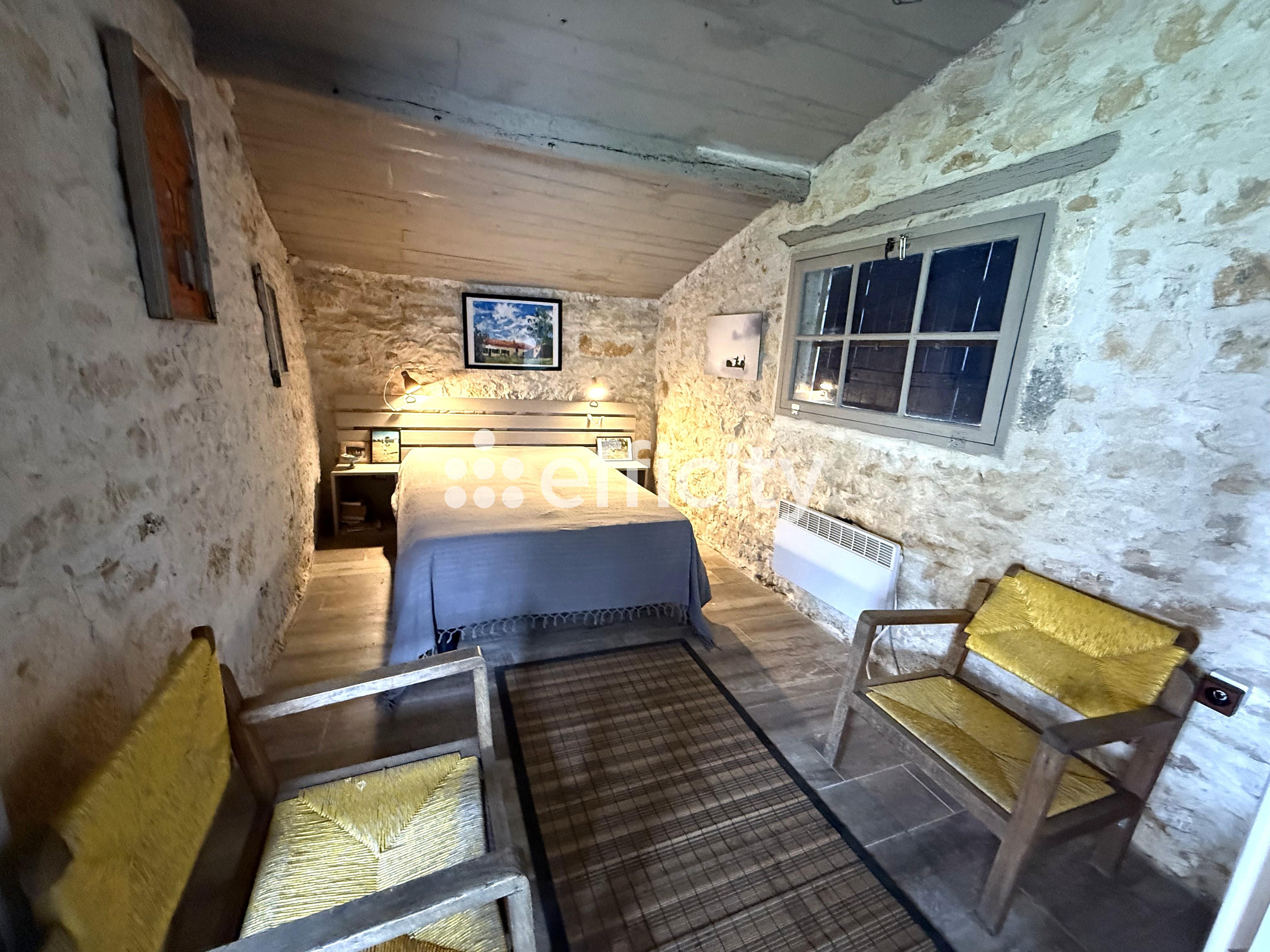 Achat immobilier Maison 6 pièces  121m2 à Champagne-Mouton (16350) - Photo n°9