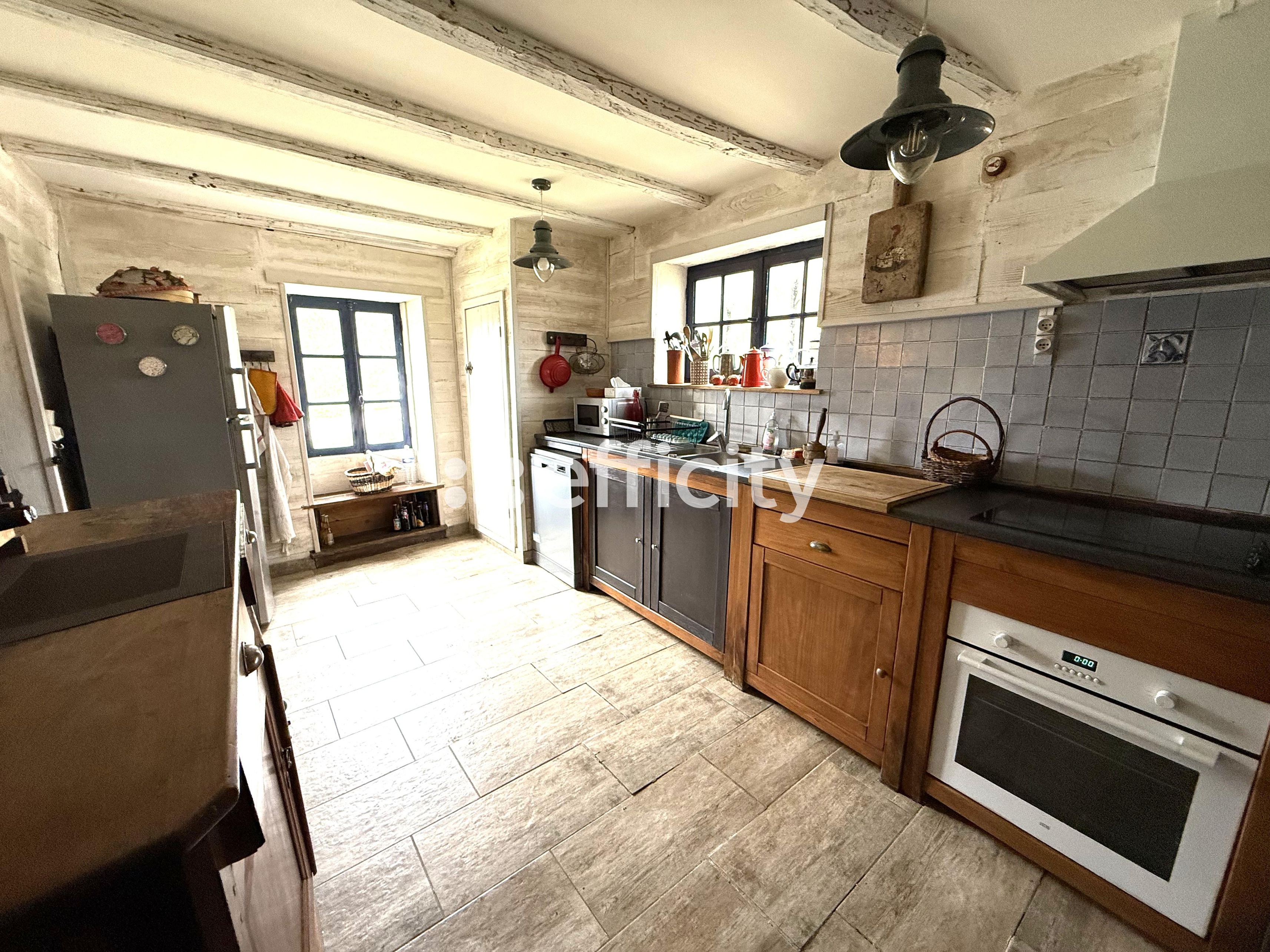 Achat immobilier Maison 6 pièces  121m2 à Champagne-Mouton (16350) - Photo n°5