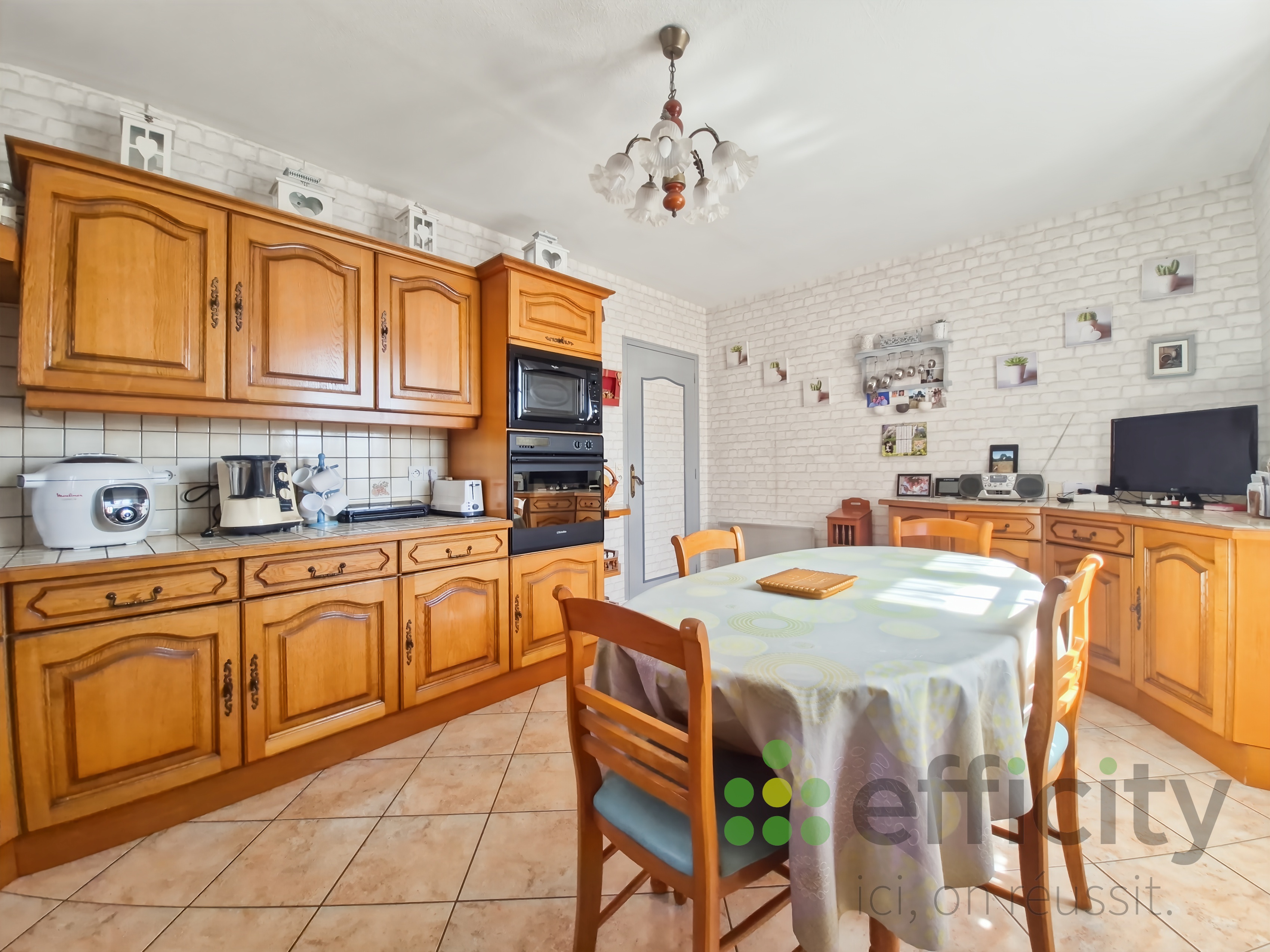 Achat immobilier Maison 7 pièces  180m2 à Allonnes (72700) - Photo n°4