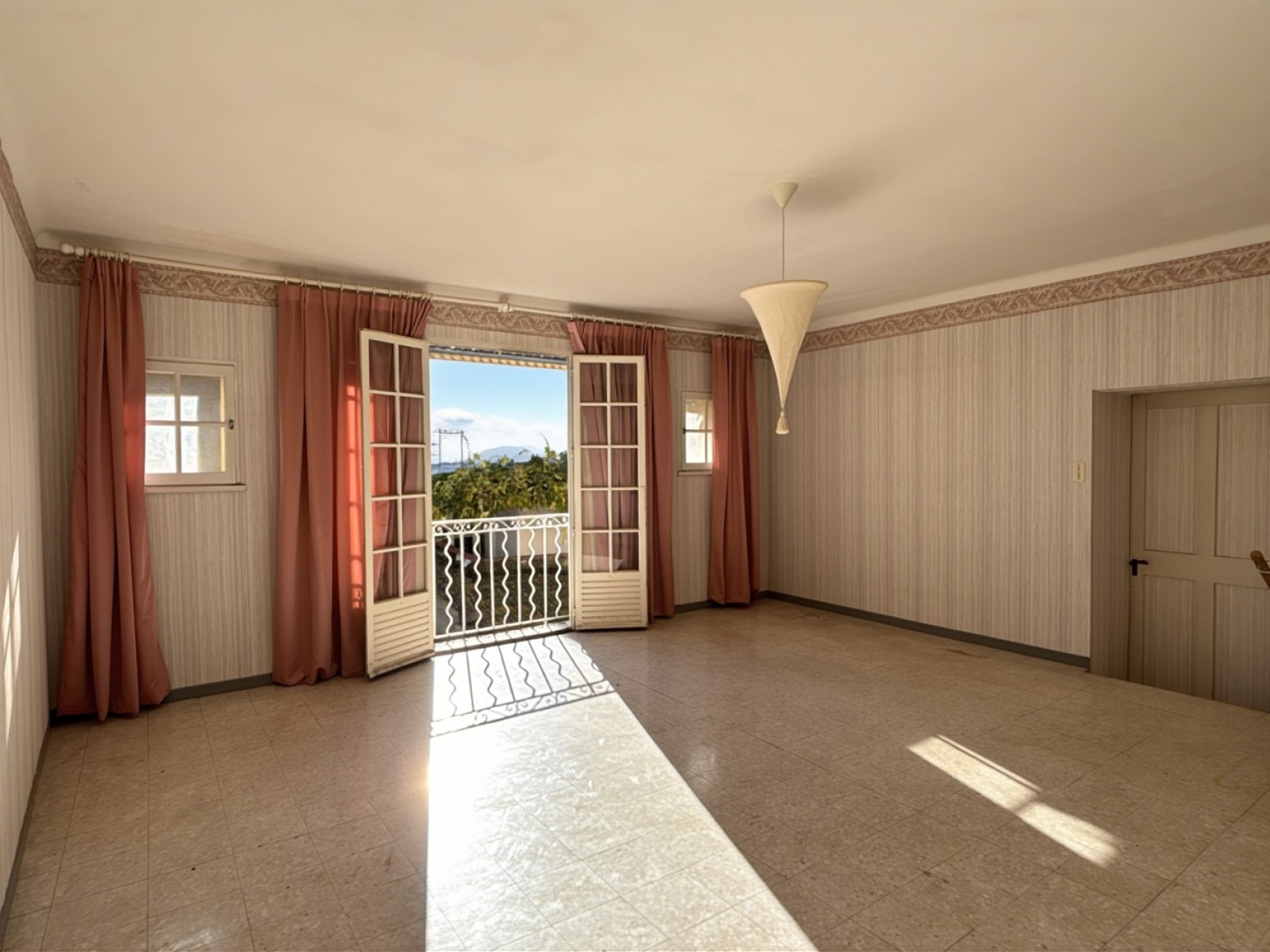 Achat immobilier Maison 7 pièces  250m2 à Saze (30650) - Photo n°7