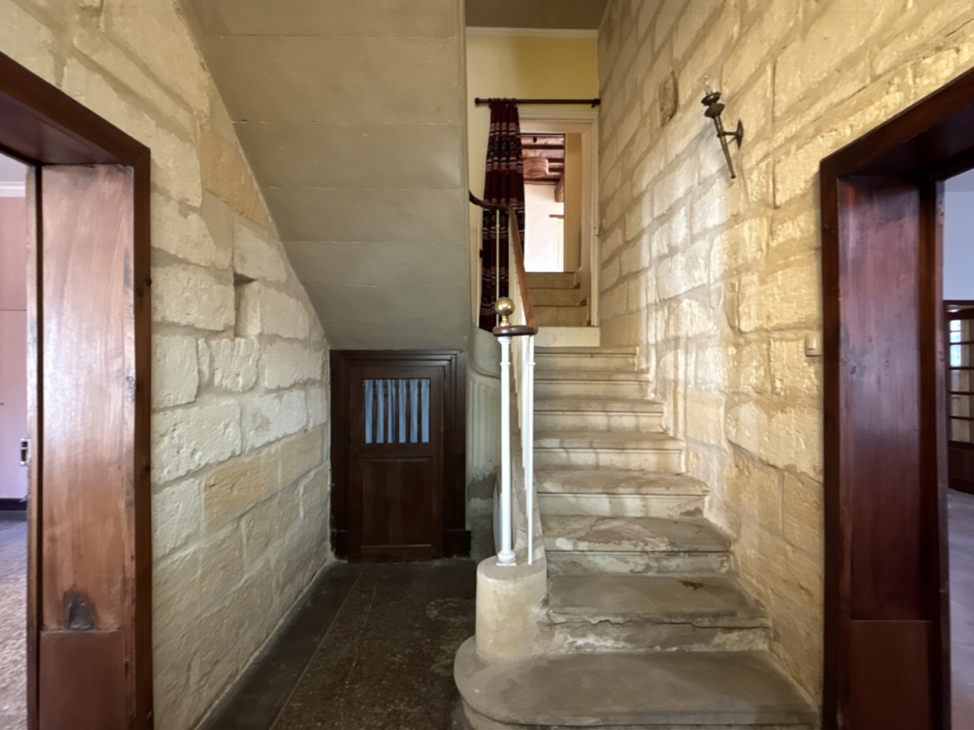 Achat immobilier Maison 7 pièces  250m2 à Saze (30650) - Photo n°9