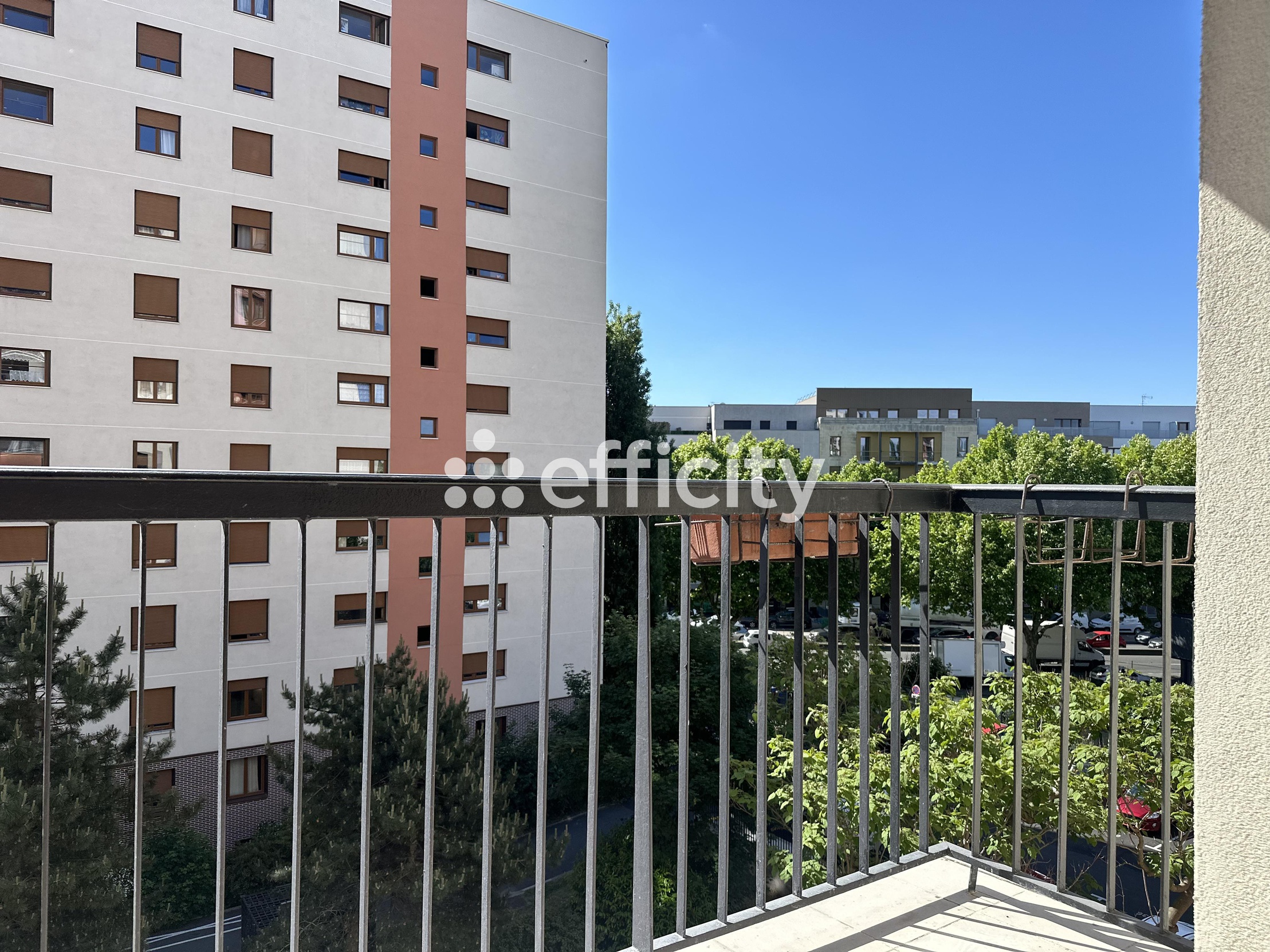 appartement 3 pièces - 65m2 à Bondy (93140)