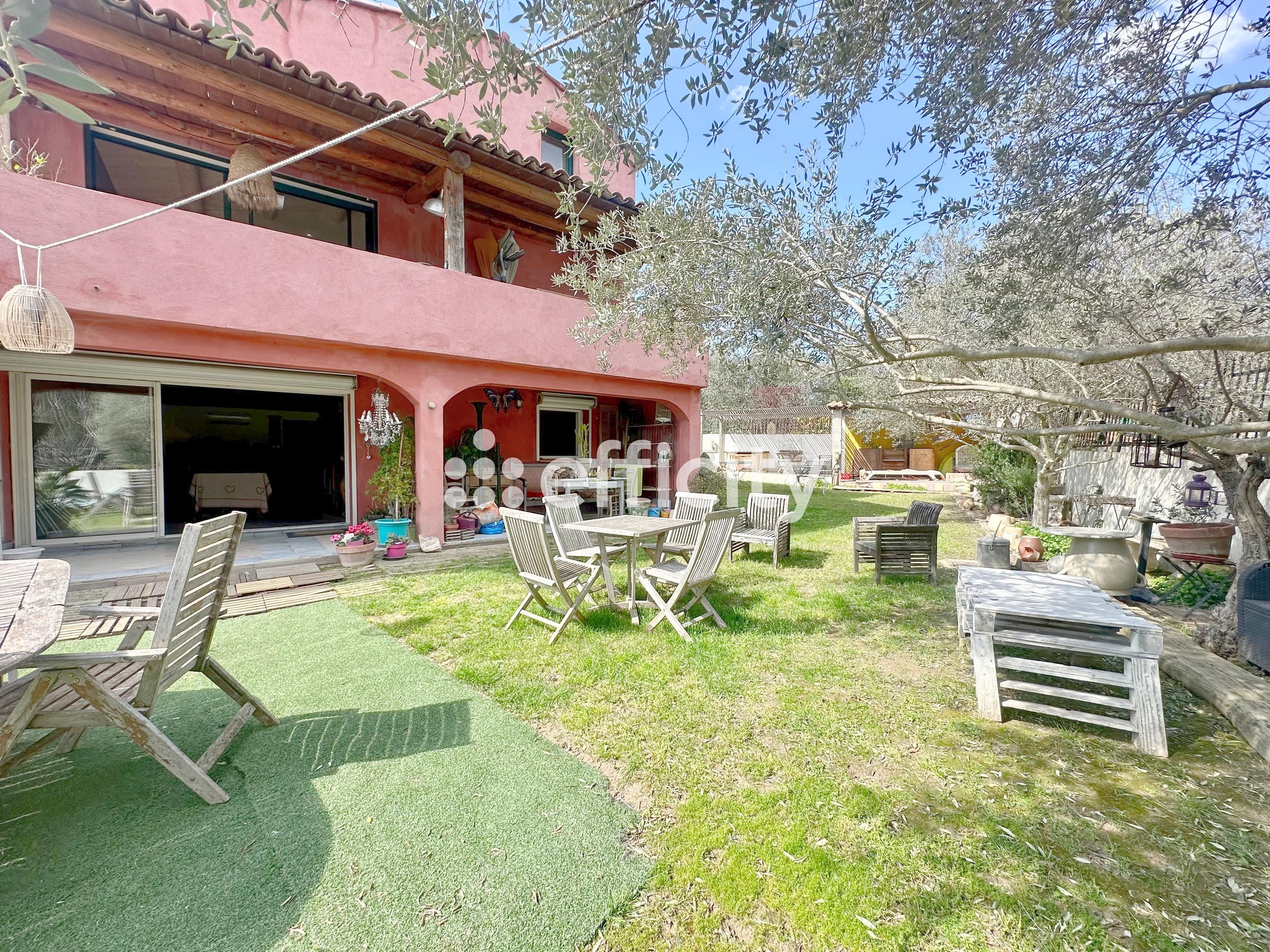 maison 9 pièces - 316m2 à Allauch (13190)