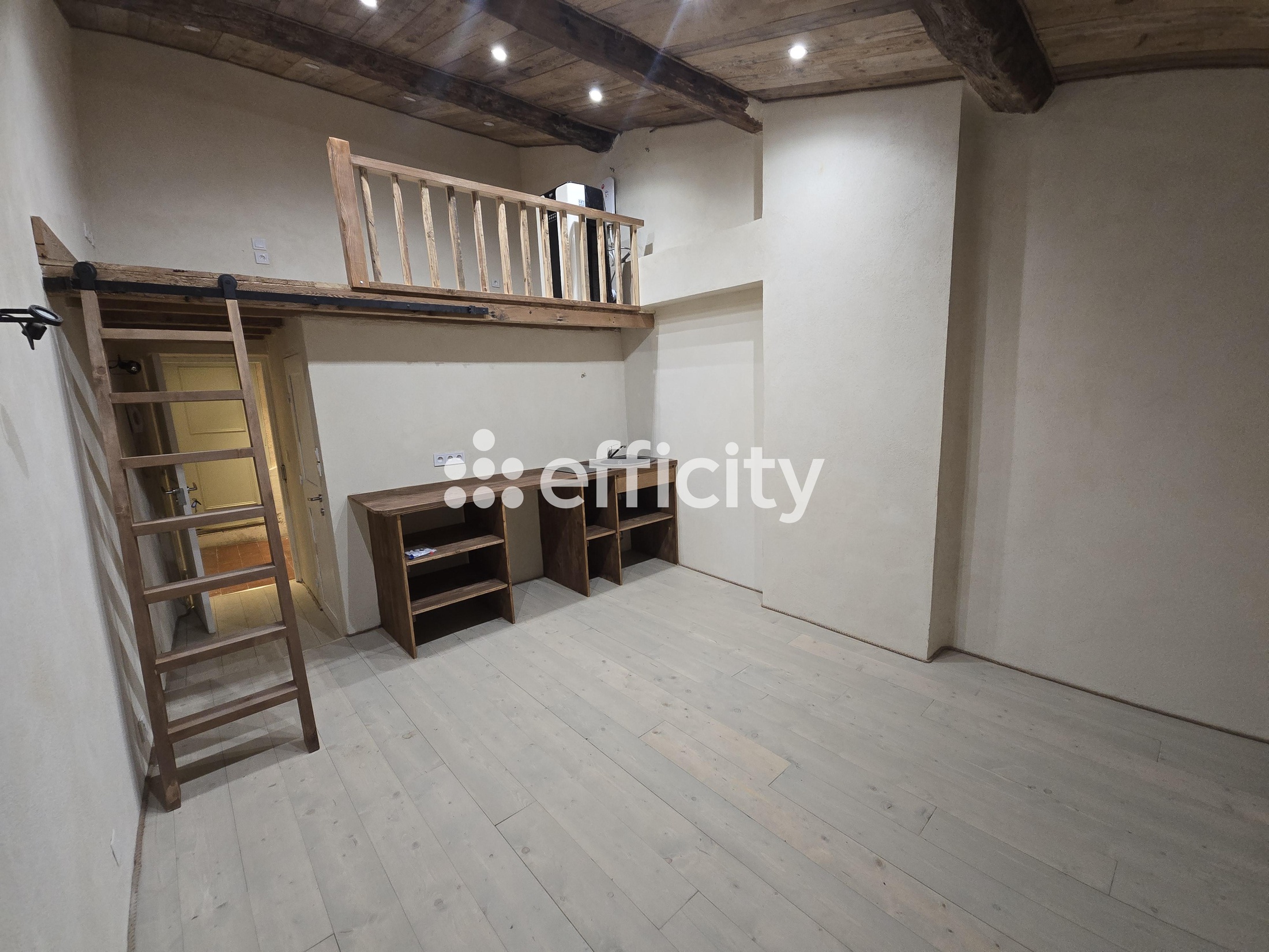 appartement 2 pièces - 26m2 à Aix-en-Provence (13100)