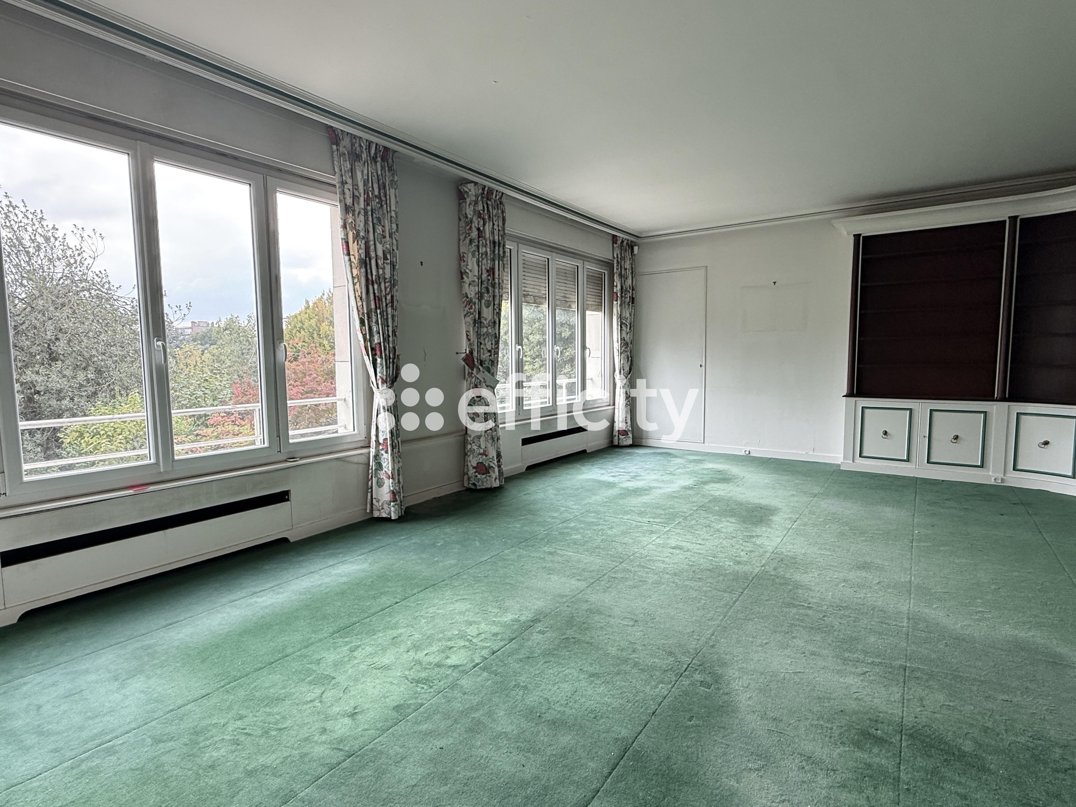 appartement 8 pièces - 174,02m2 à Lille (59800)