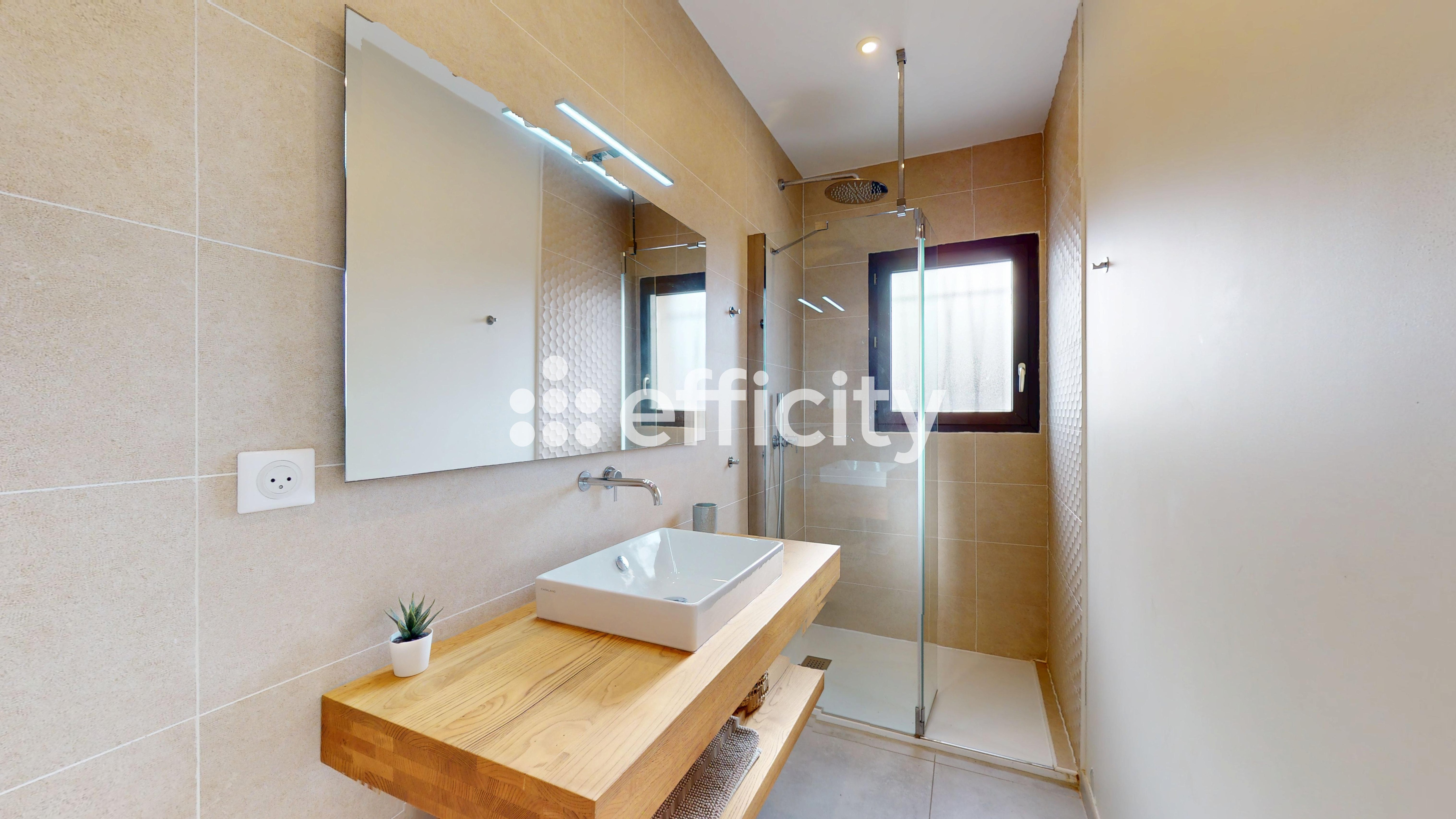 Achat immobilier Maison 8 pièces  186m2 à Valras-Plage (34350) - Photo n°22