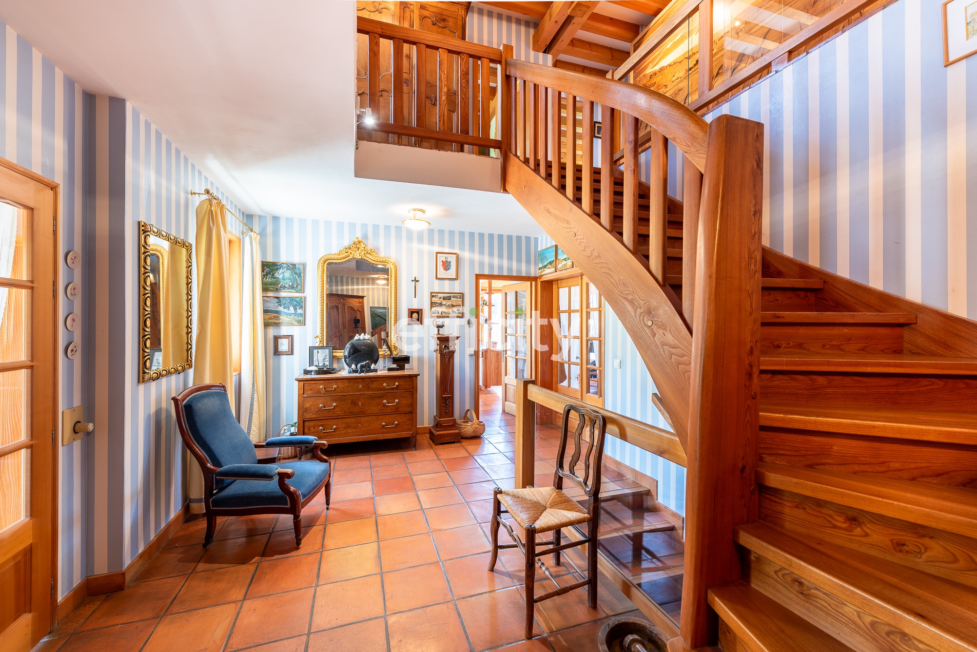 Achat immobilier Maison 10 pièces  450m2 à Labergement-Sainte-Marie (25160) - Photo n°7