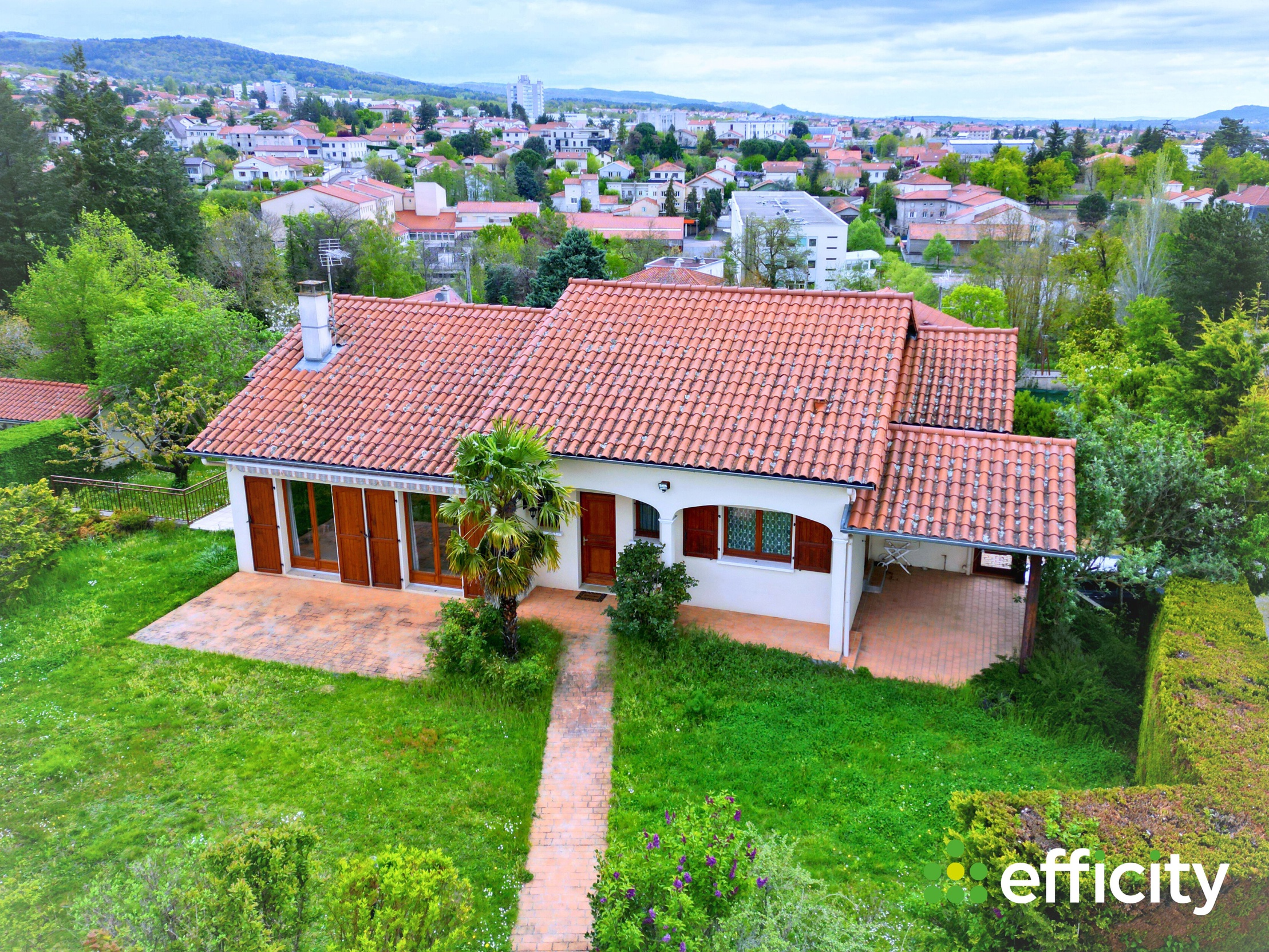 maison 7 pièces - 191m2 à Montbrison (42600)