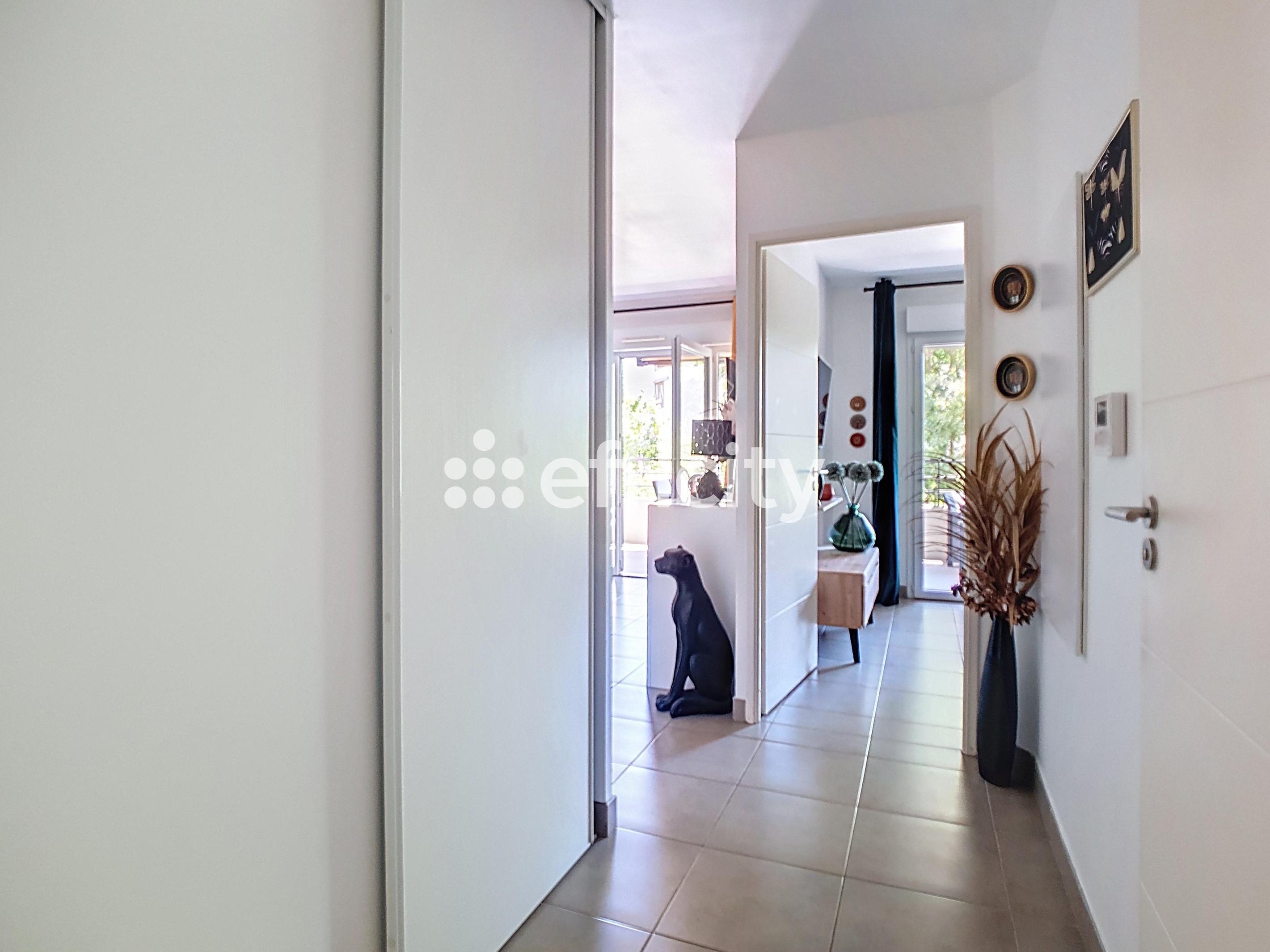 Achat immobilier Appartement 2 pièces  45m2 à Fréjus (83600) - Photo n°8