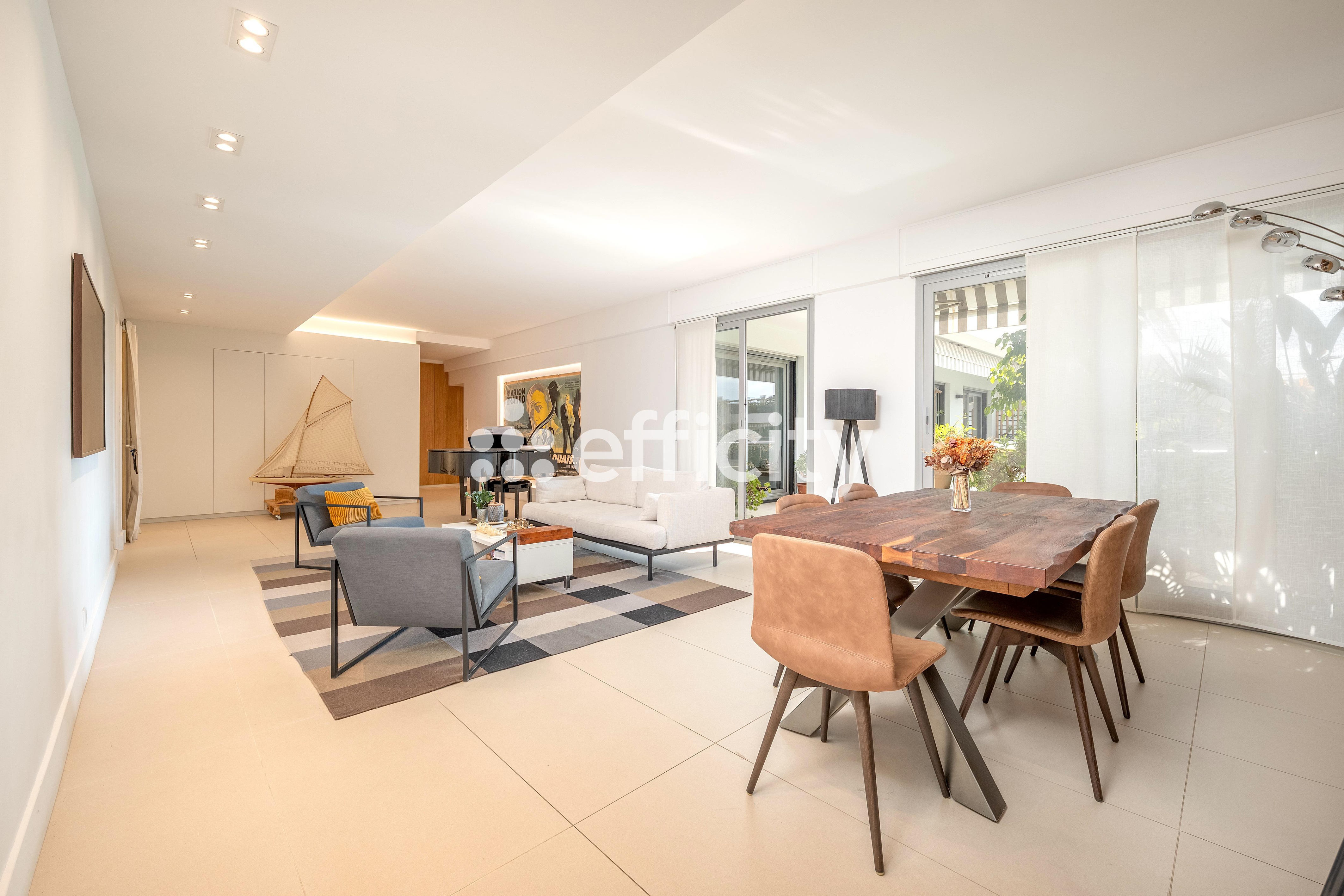 Achat immobilier Appartement 6 pièces  190m2 à Marseille (13008) - Photo n°5