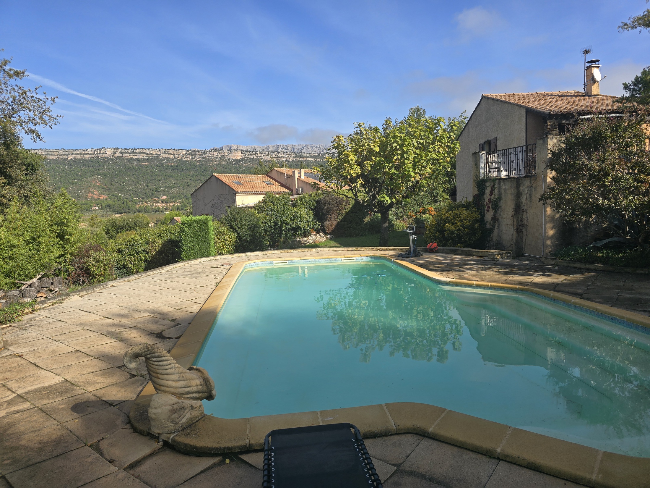 maison 7 pièces - 180m2 à Châteauneuf-le-Rouge (13790)