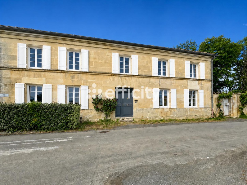 maison 8 pièces - 265m2 à Brizambourg (17770)