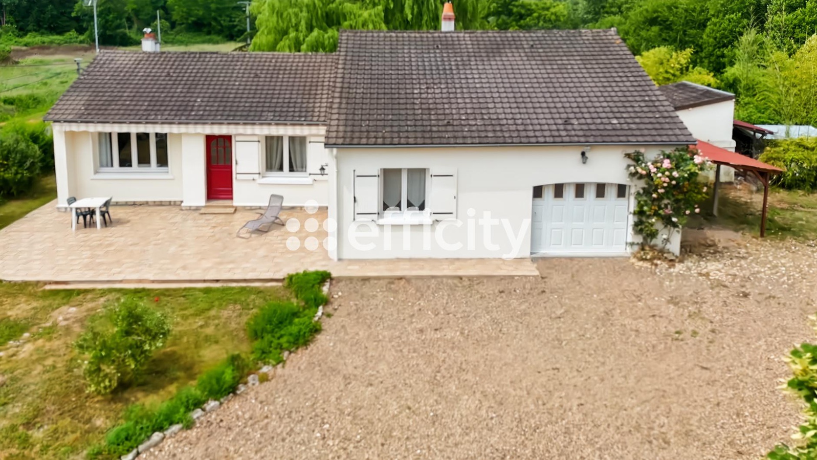 Achat immobilier Maison 6 pièces  130m2 à Mosnes (37530) - Photo n°1