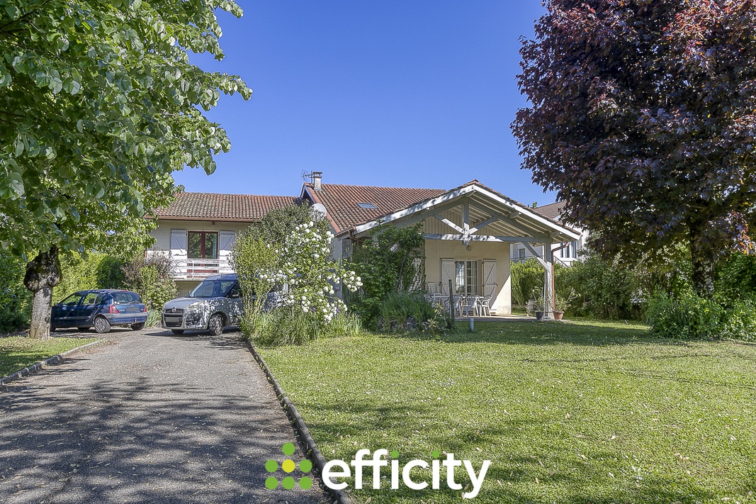 maison 7 pièces - 215m2 à Ambérieu-en-Bugey (01500)