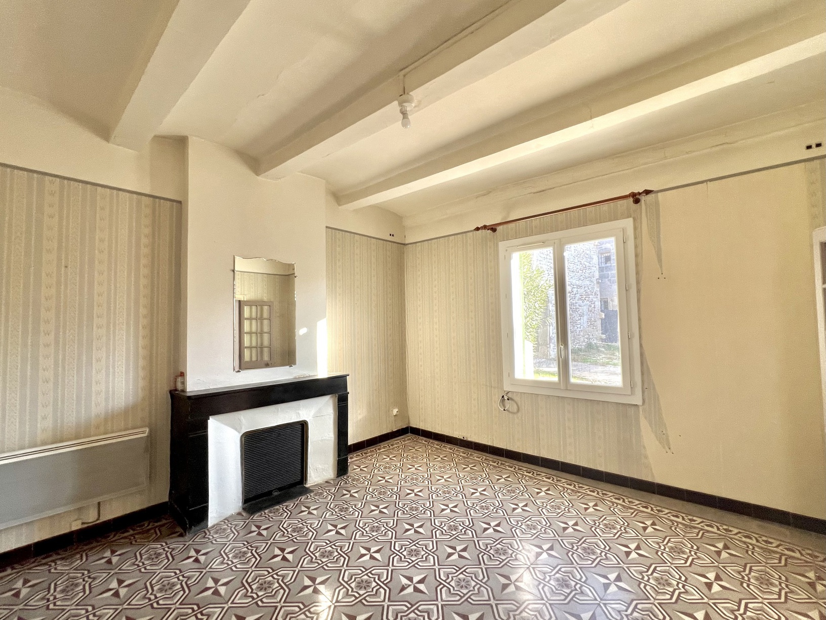 Achat immobilier Appartement 2 pièces  61m2 à Redessan (30129) - Photo n°5