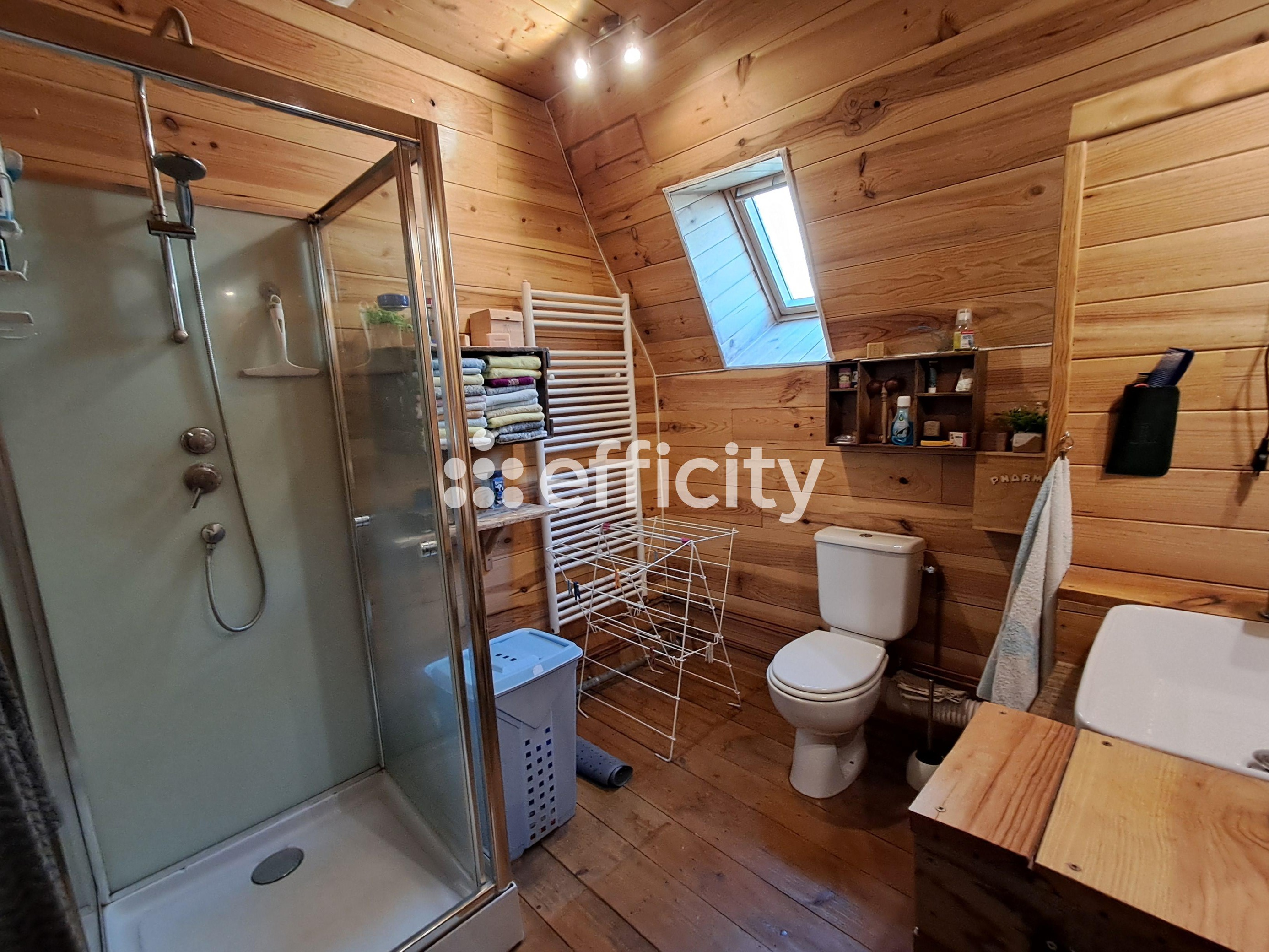 Achat immobilier Maison 6 pièces  122m2 à Marcenat (15190) - Photo n°7