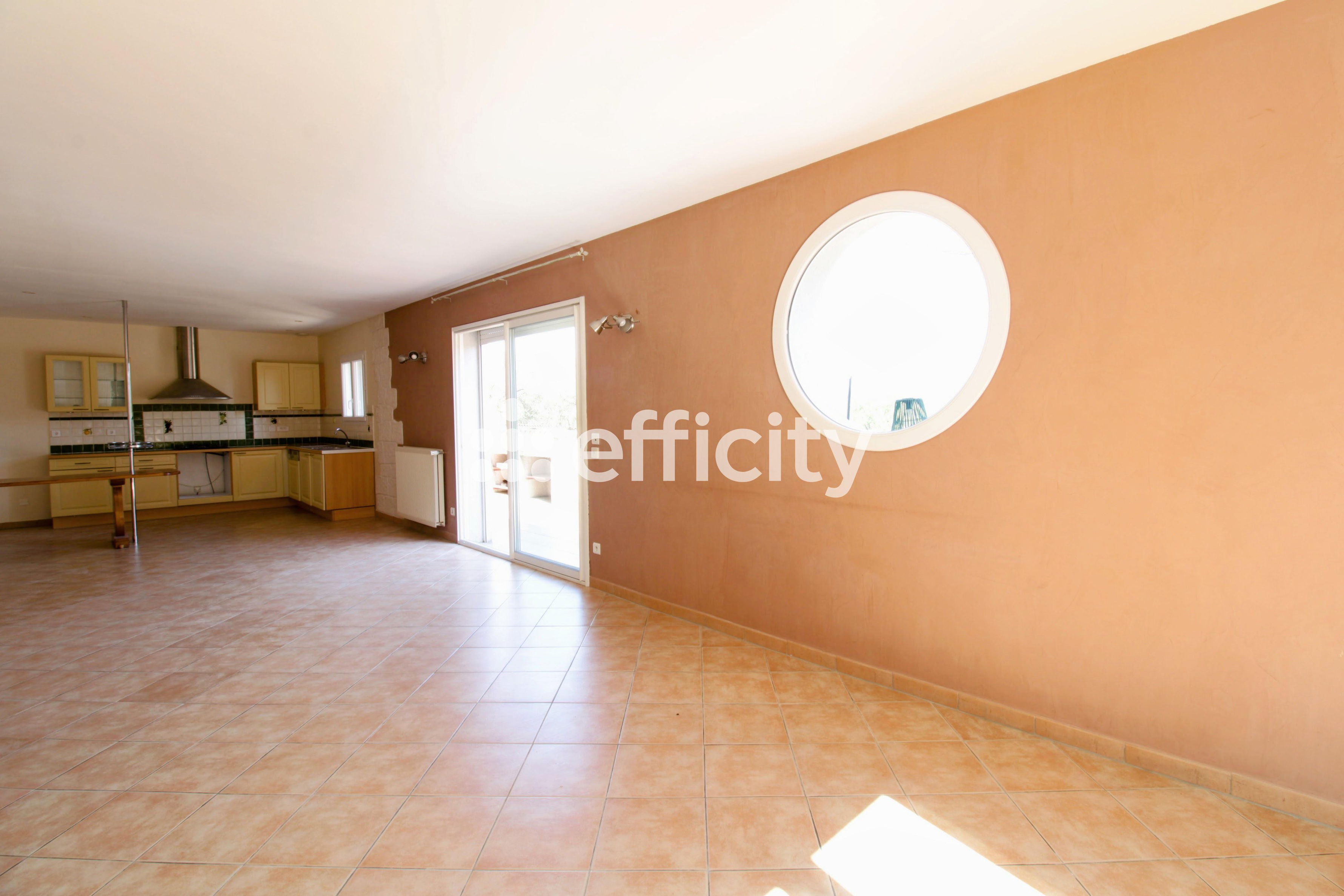 Achat immobilier Maison 4 pièces  150m2 à Montbazin (34560) - Photo n°4