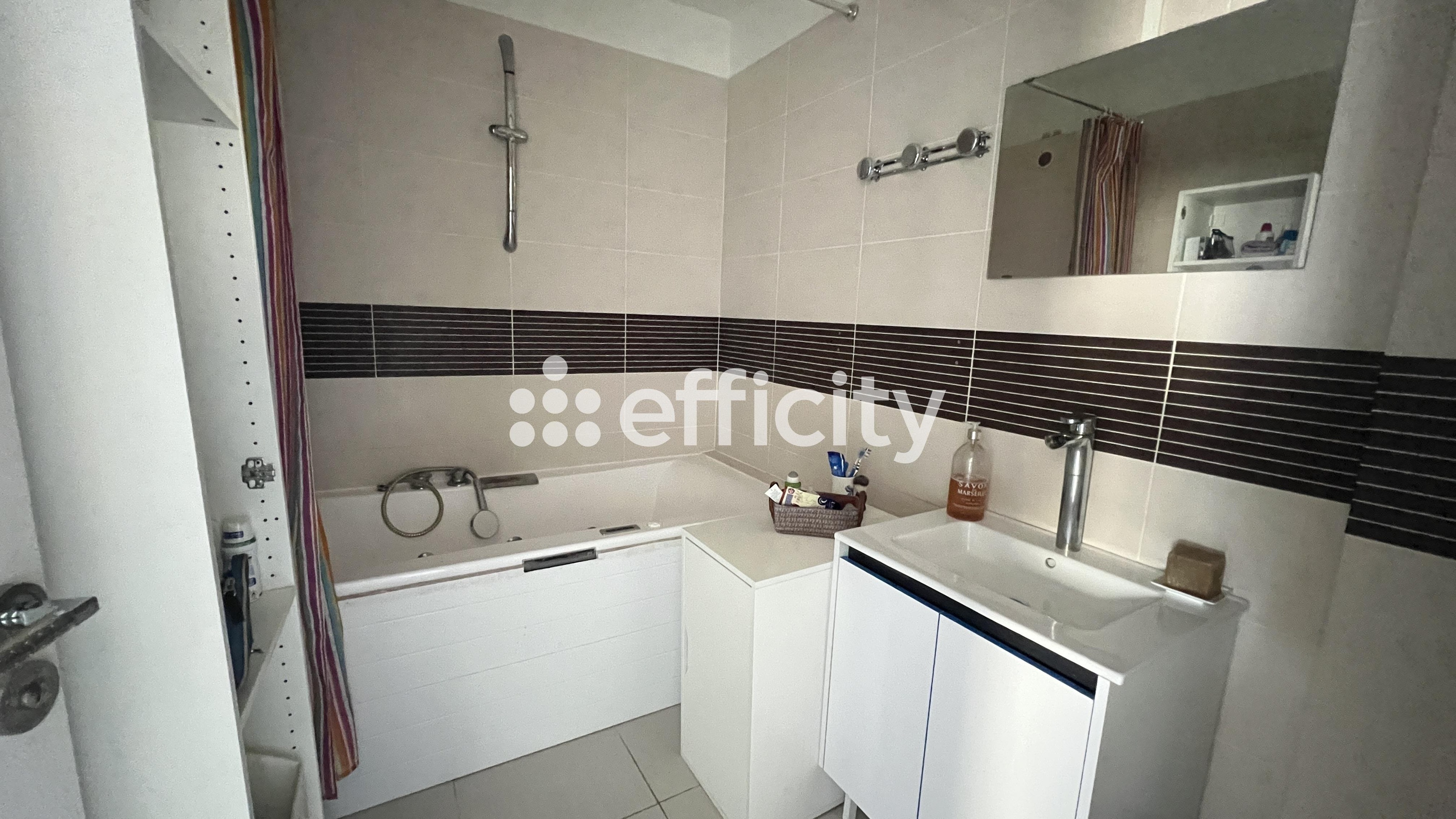 Achat immobilier Appartement 4 pièces  79m2 à Marseille (13012) - Photo n°12