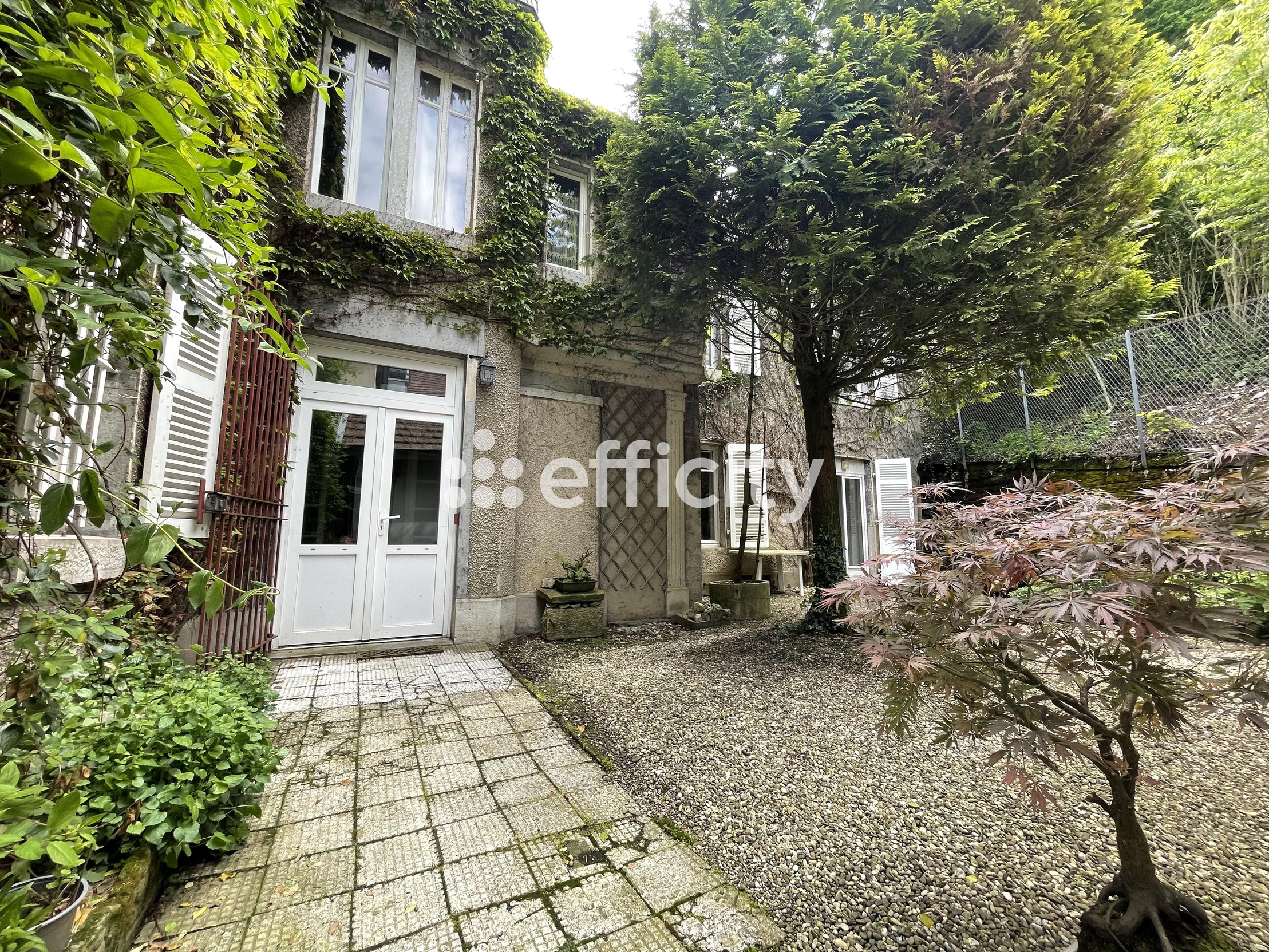 maison 12 pièces - 296m2 à Besançon (25000)