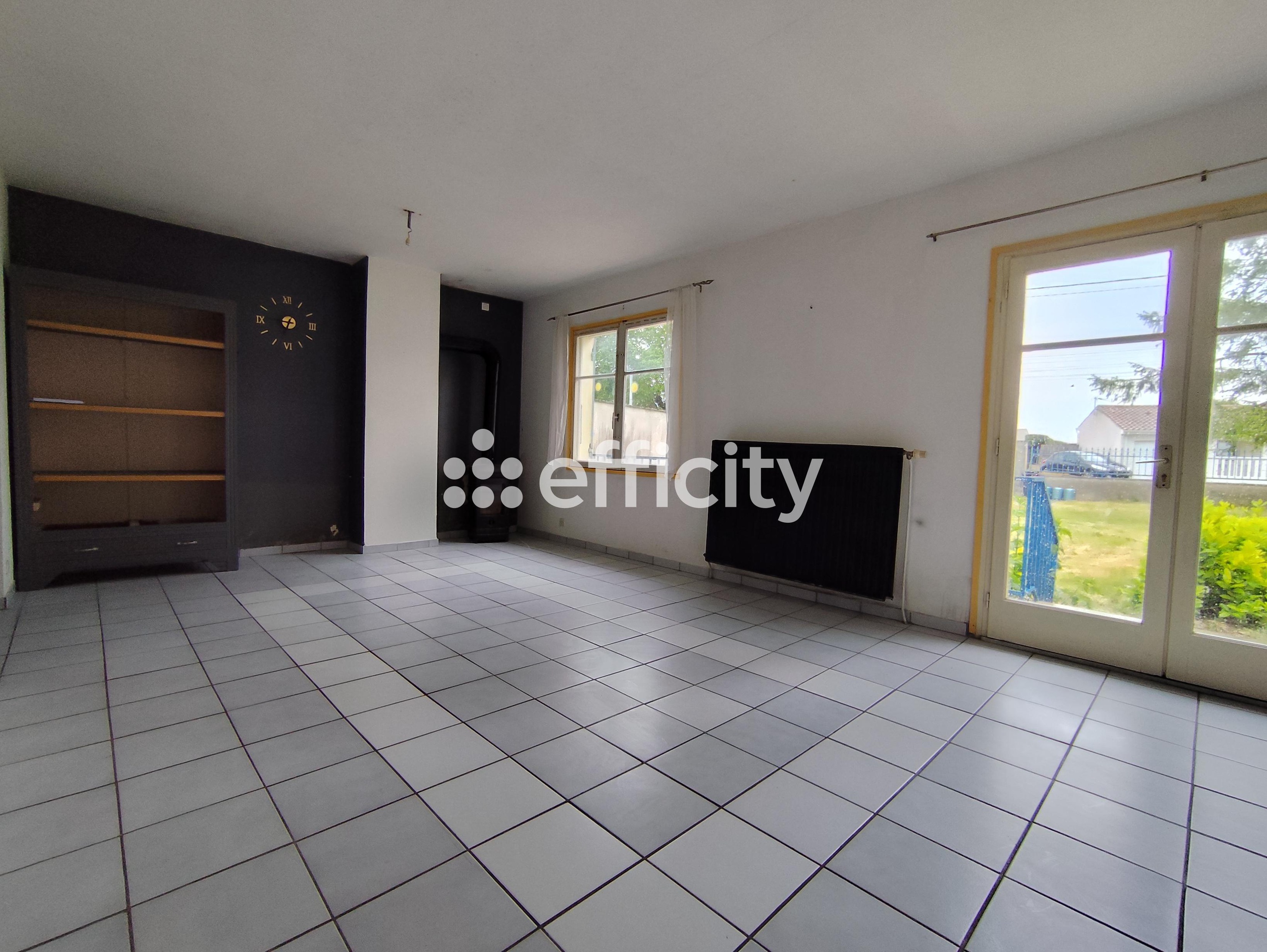 Achat immobilier Maison 12 pièces  290m2 à Chaniers (17610) - Photo n°4