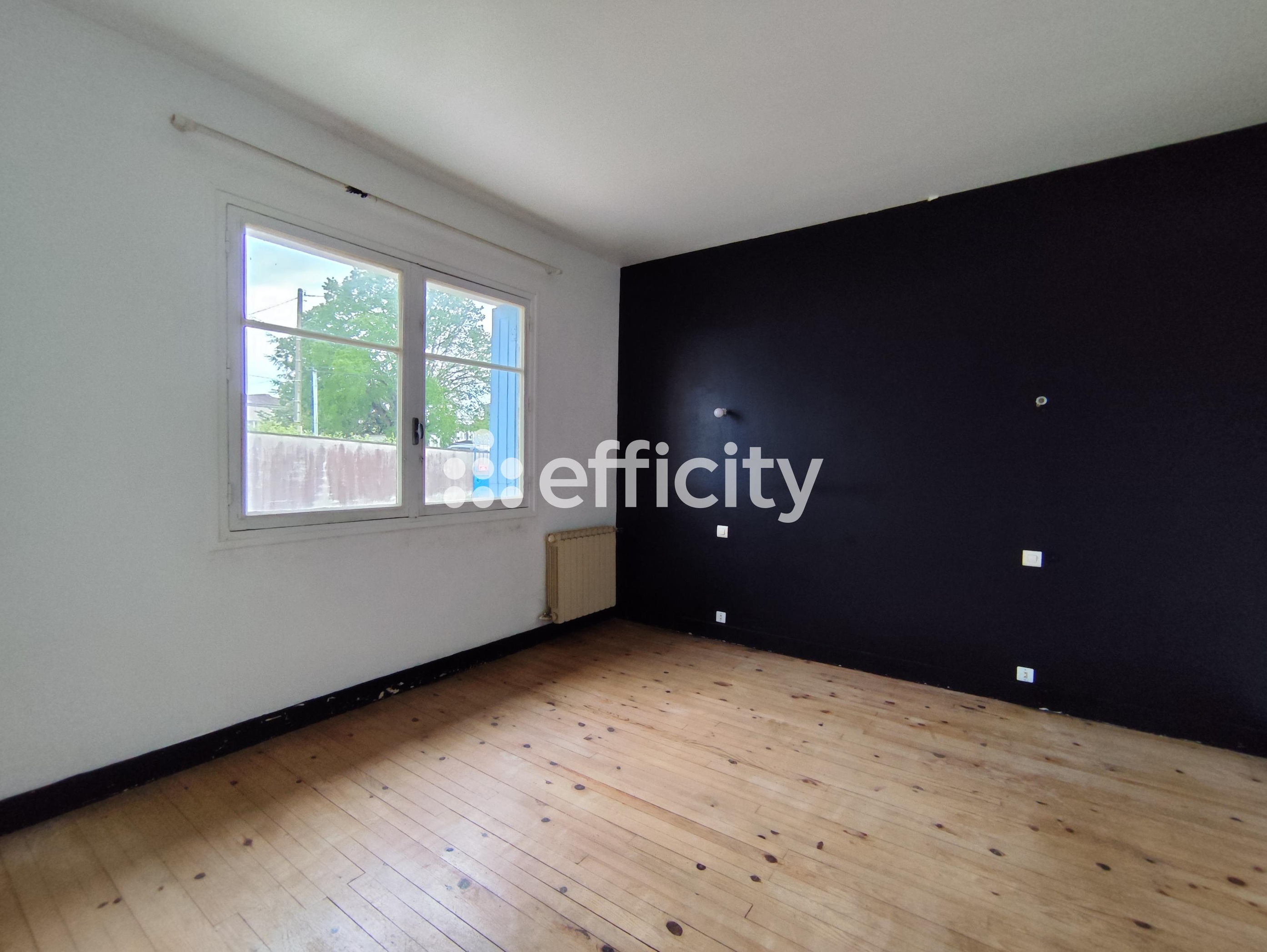 Achat immobilier Maison 12 pièces  290m2 à Chaniers (17610) - Photo n°8