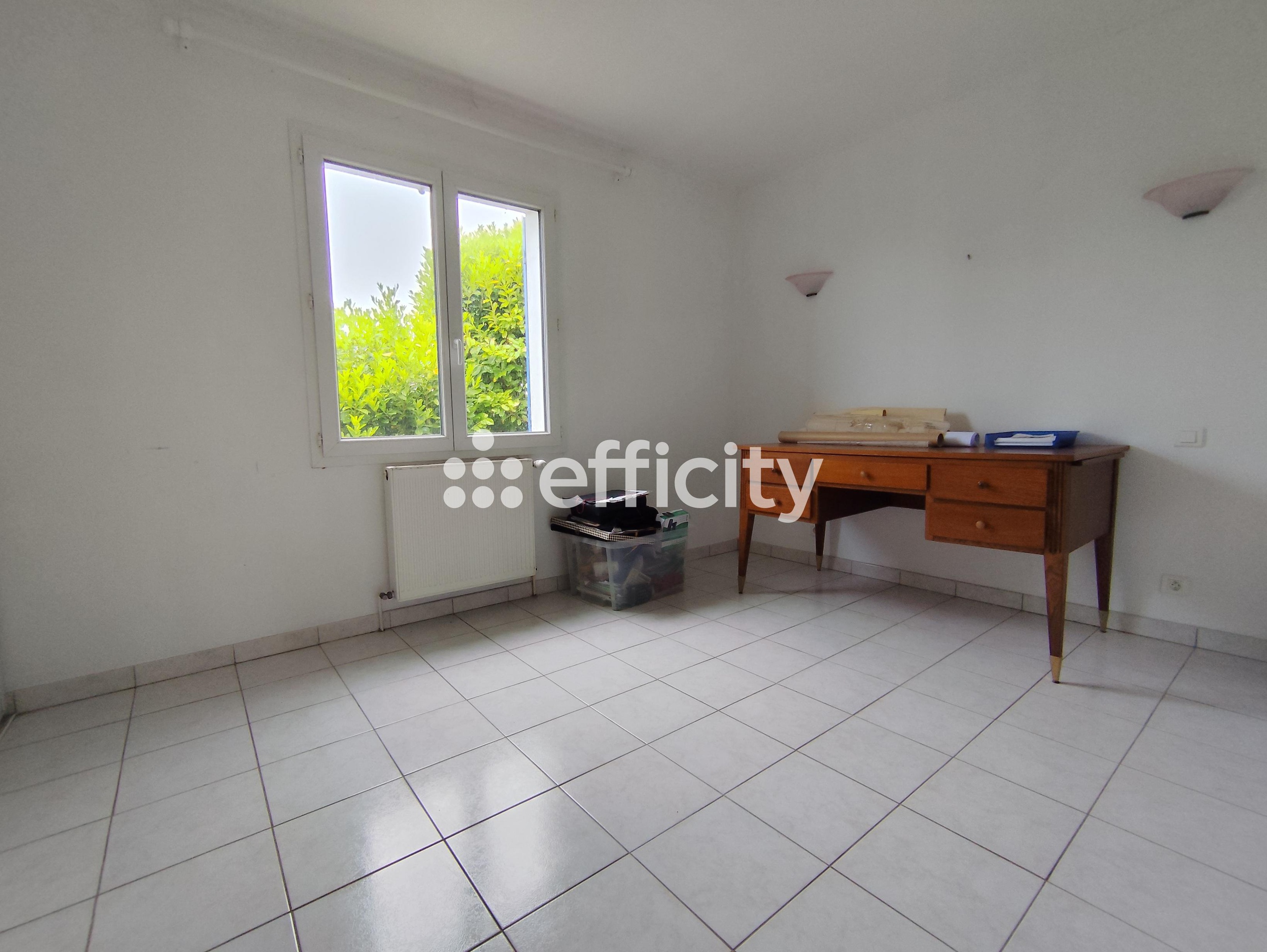 Achat immobilier Maison 12 pièces  290m2 à Chaniers (17610) - Photo n°18
