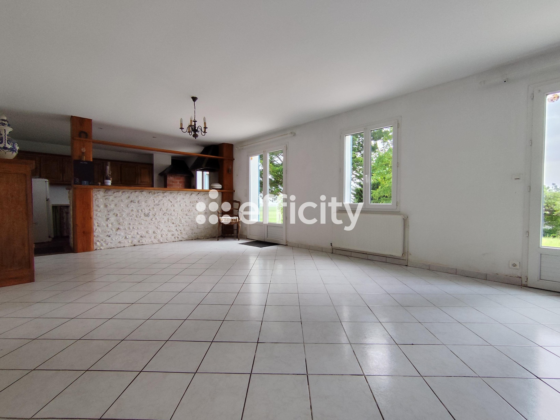 maison 12 pièces - 290m2 à Chaniers (17610)