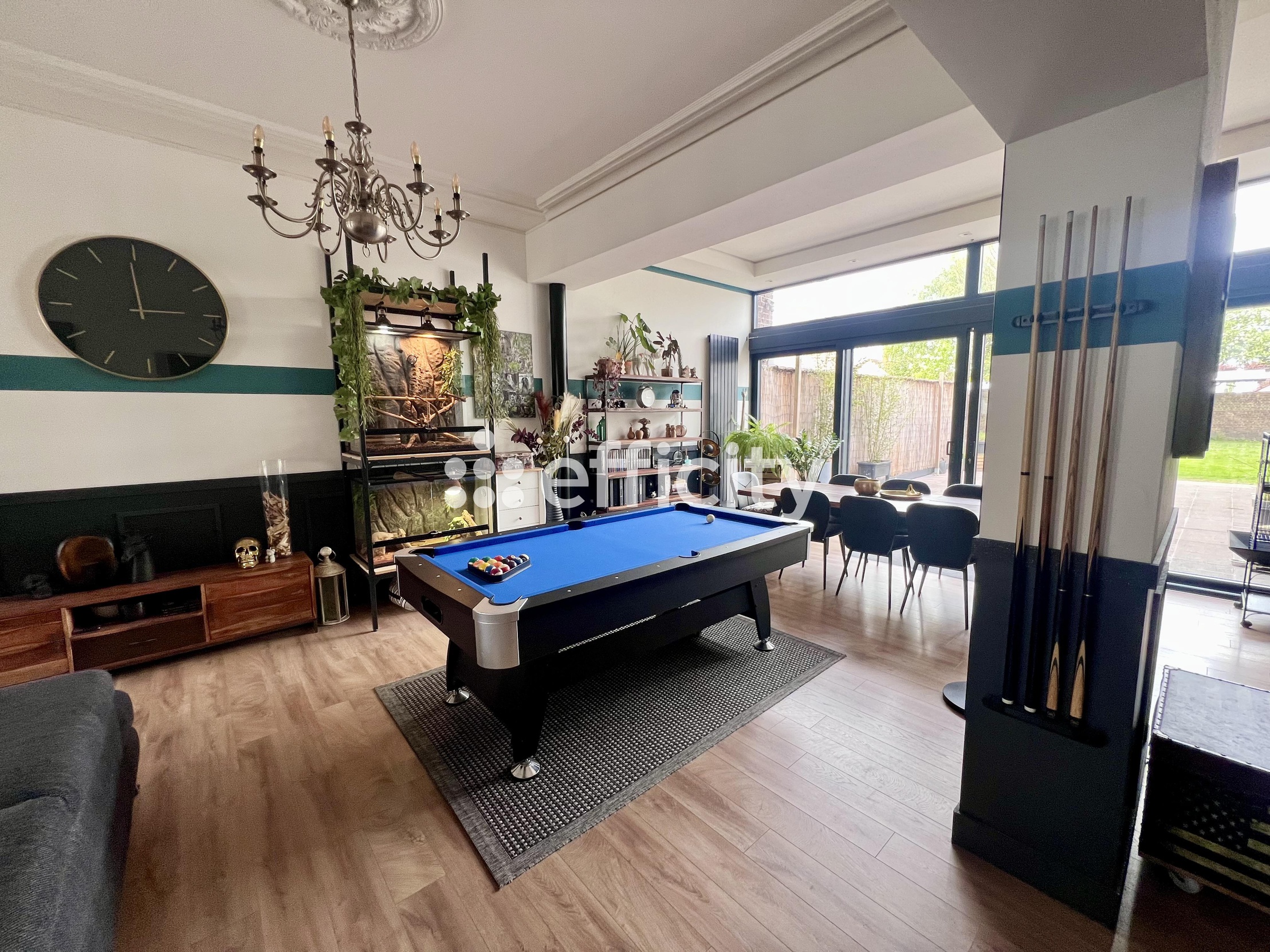 maison 10 pièces - 247m2 à Comines (59560)