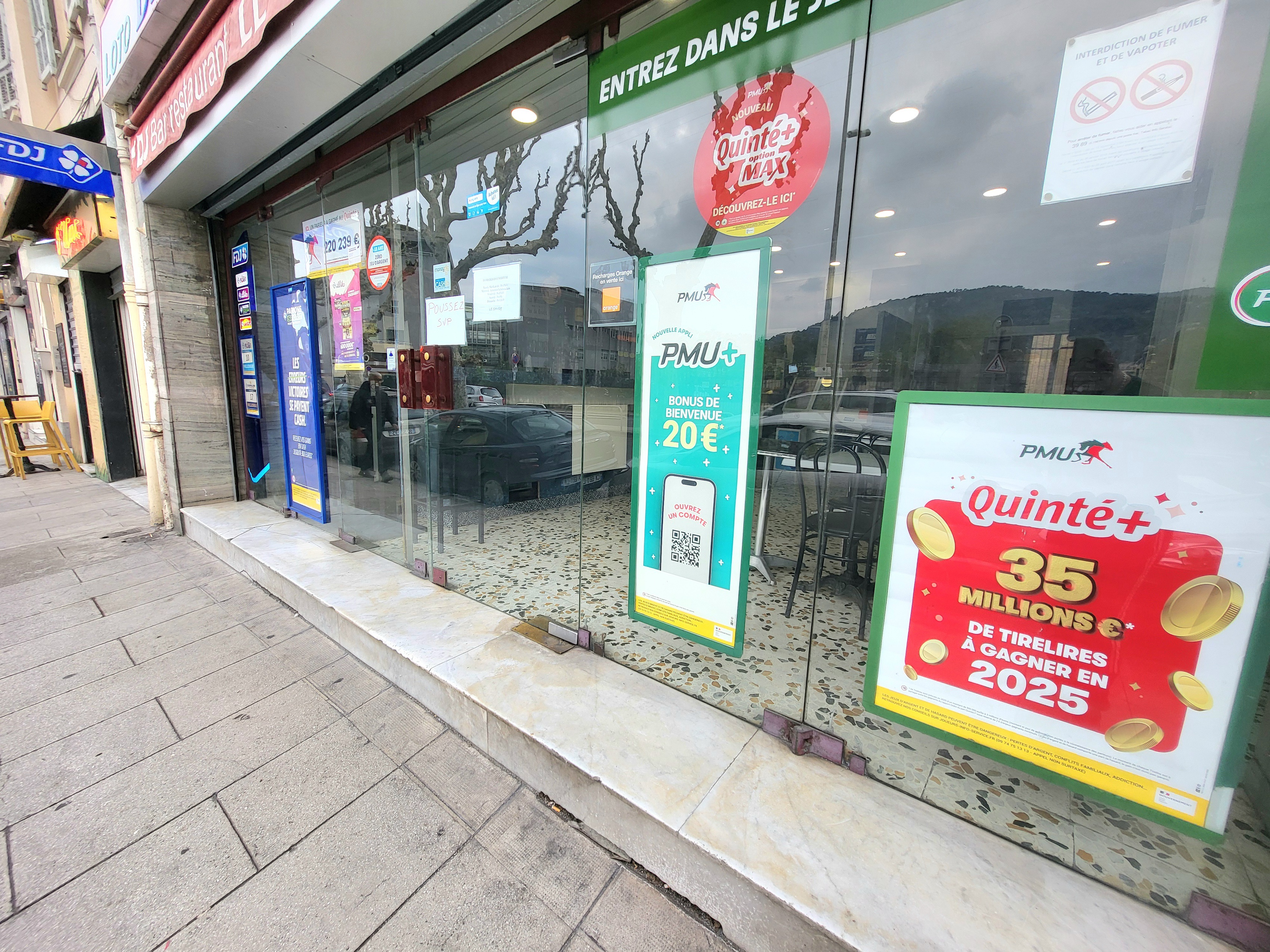 Achat immobilier Fonds de commerce   112m2 à Nice (06000) - Photo n°1