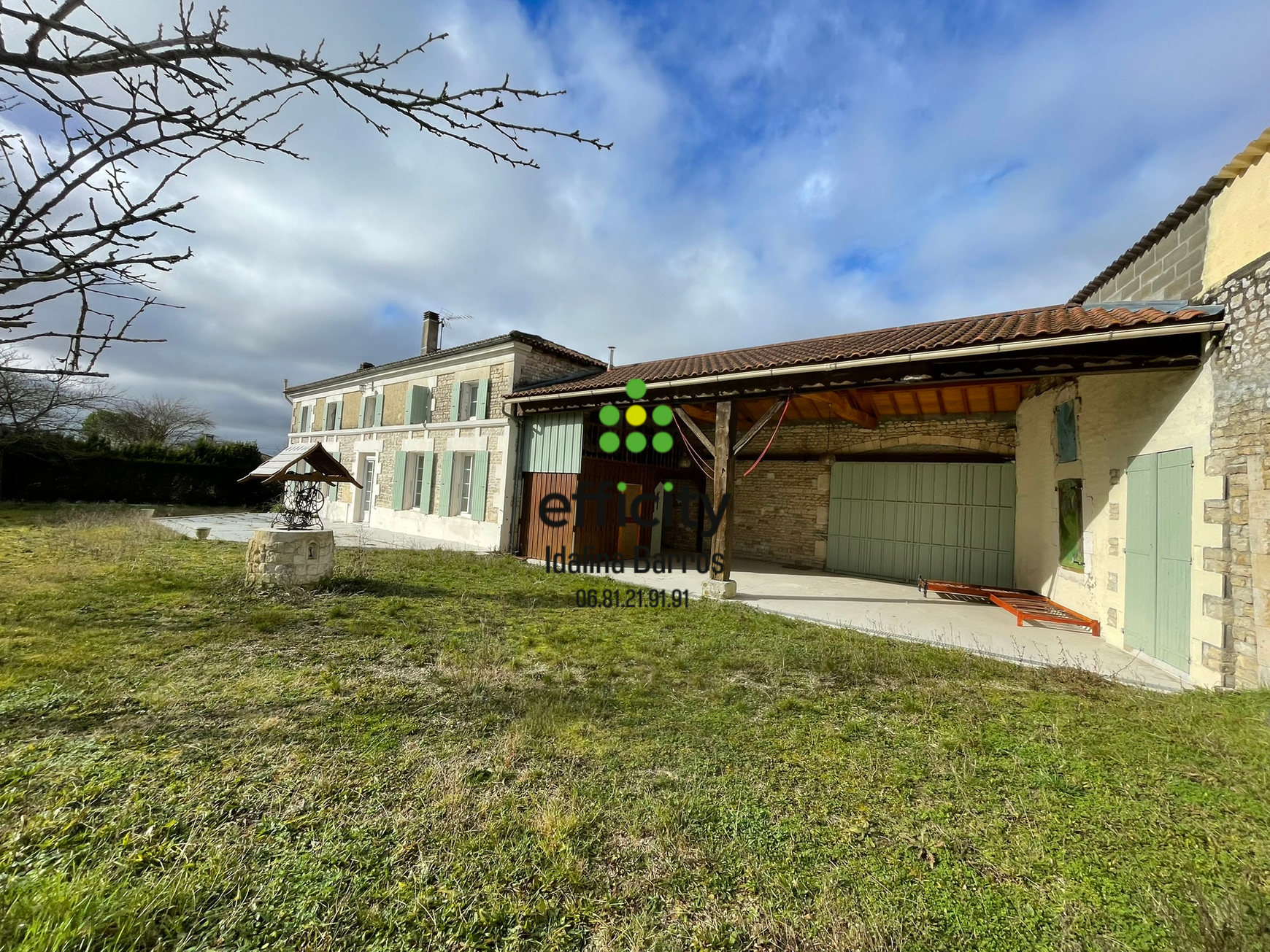 Achat immobilier Maison 5 pièces  160m2 à Seigné (17510) - Photo n°1