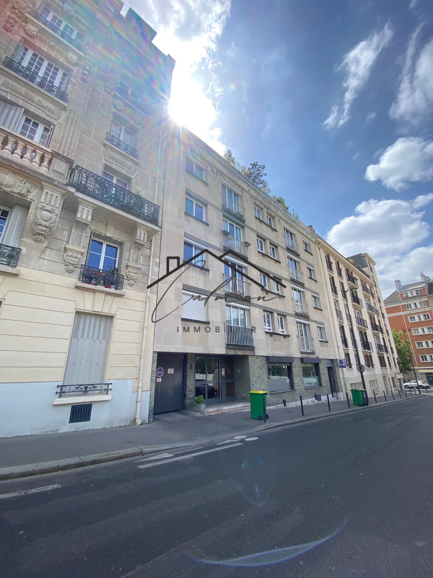 parking  - 9m2 à Paris (75012)