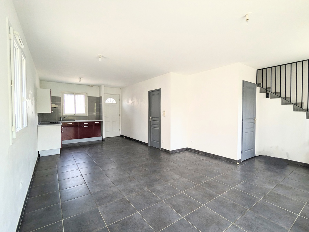 maison 4 pièces - 85m2 à Arles (13200)