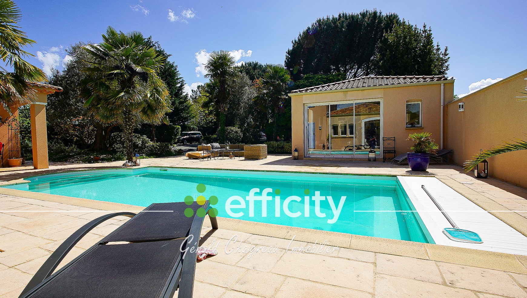 Achat immobilier Maison 8 pièces  235m2 à Saint-Philbert-de-Grand-Lieu (44310) - Photo n°4