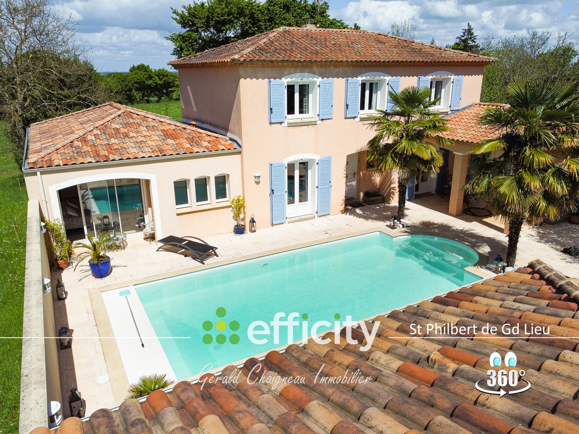maison 8 pièces - 235m2 à Saint-Philbert-de-Grand-Lieu (44310)