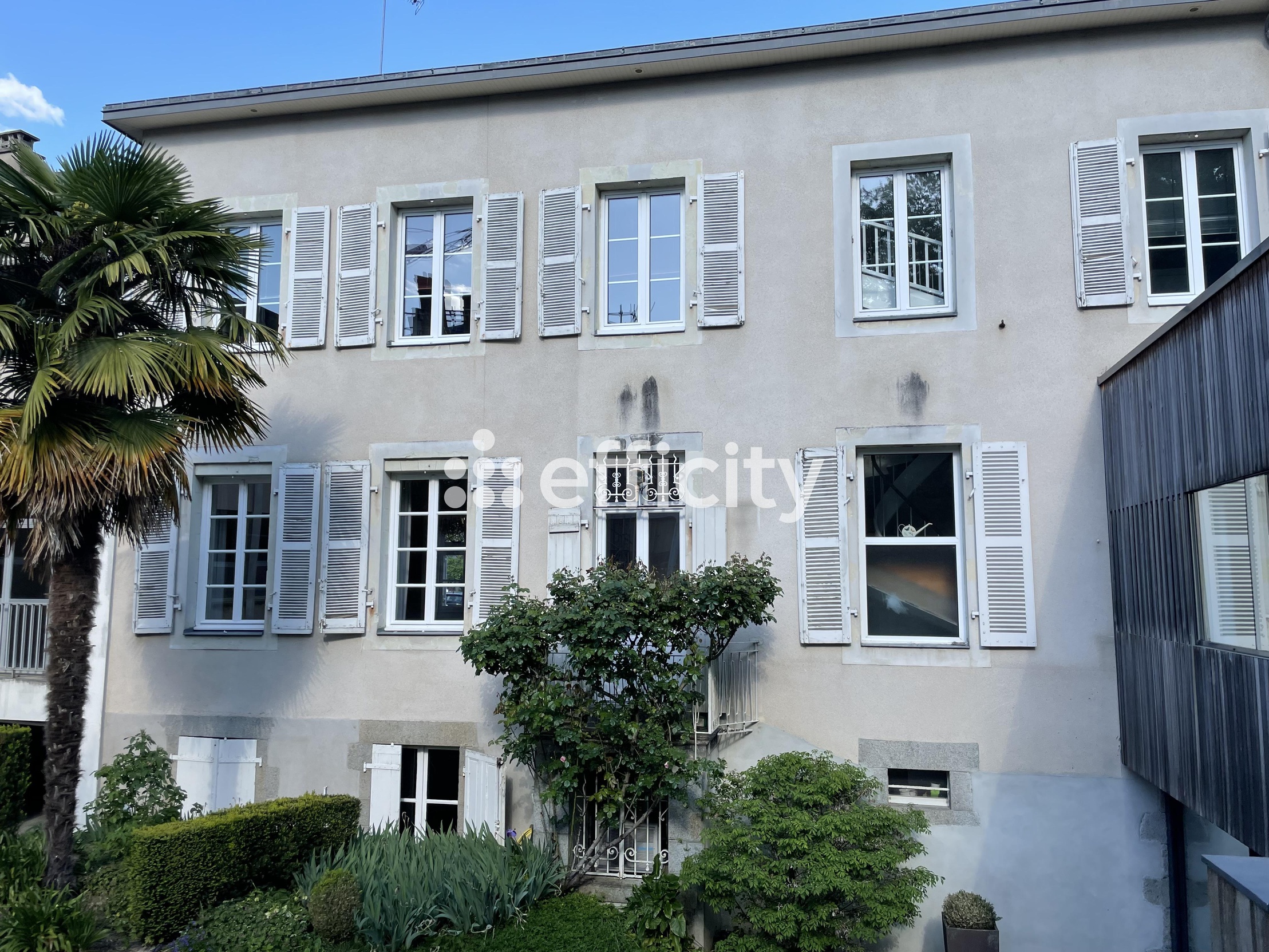 maison 10 pièces - 392m2 à Laval (53000)