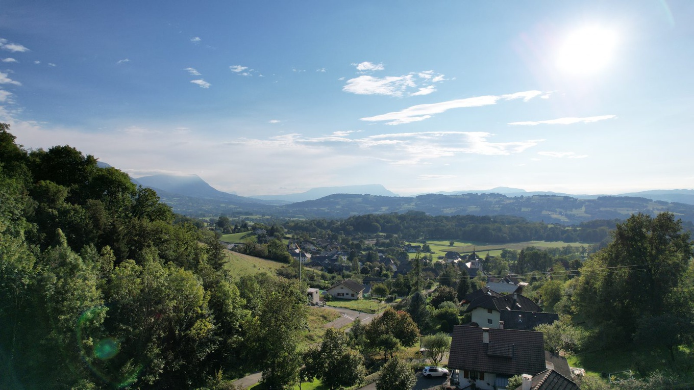 Achat immobilier Appartement 4 pièces  80m2 à Viuz-la-Chiésaz (74540) - Photo n°1